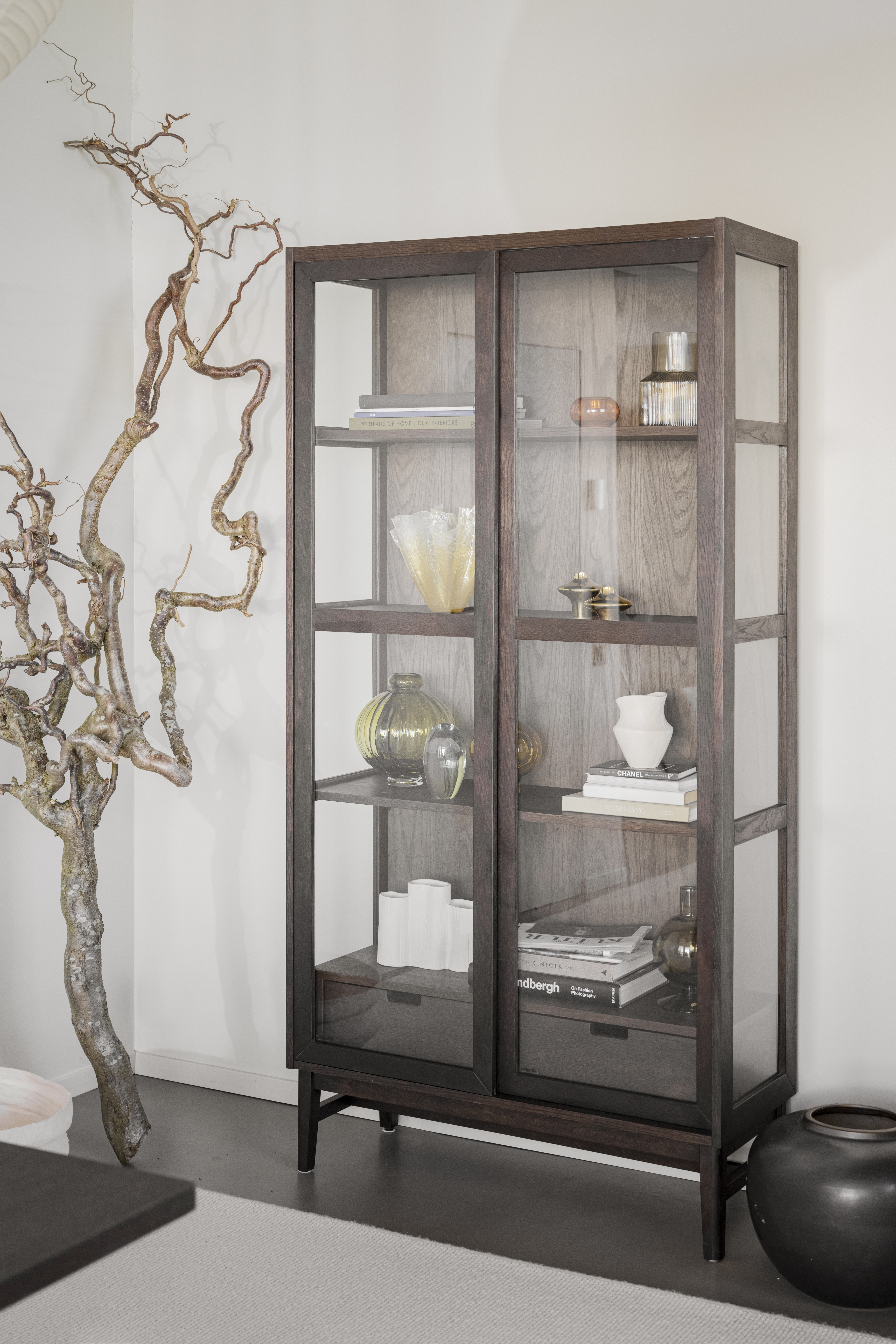 Rowico Home Hazelton Vitrinskåp Brun 203cm