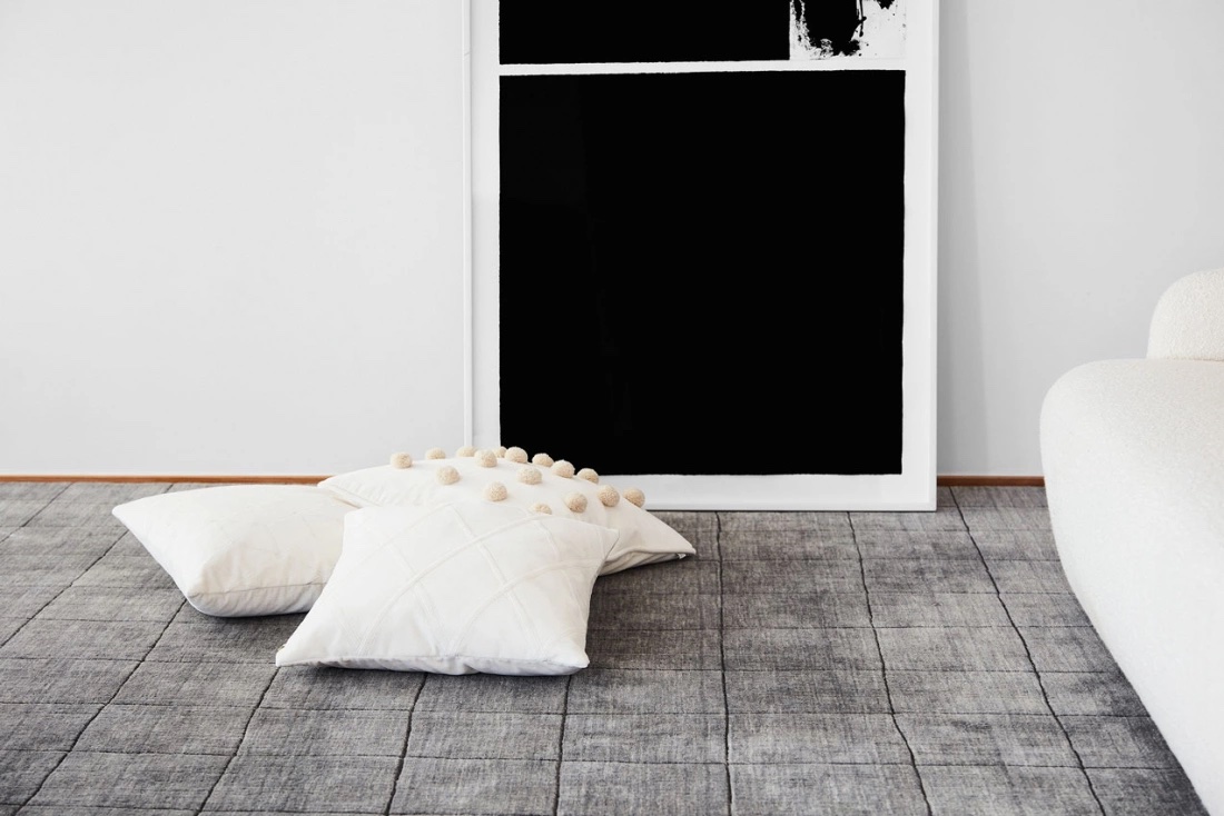 Chhatwal &amp; Jonsson Nari Ullmatta Light Grey 200x300