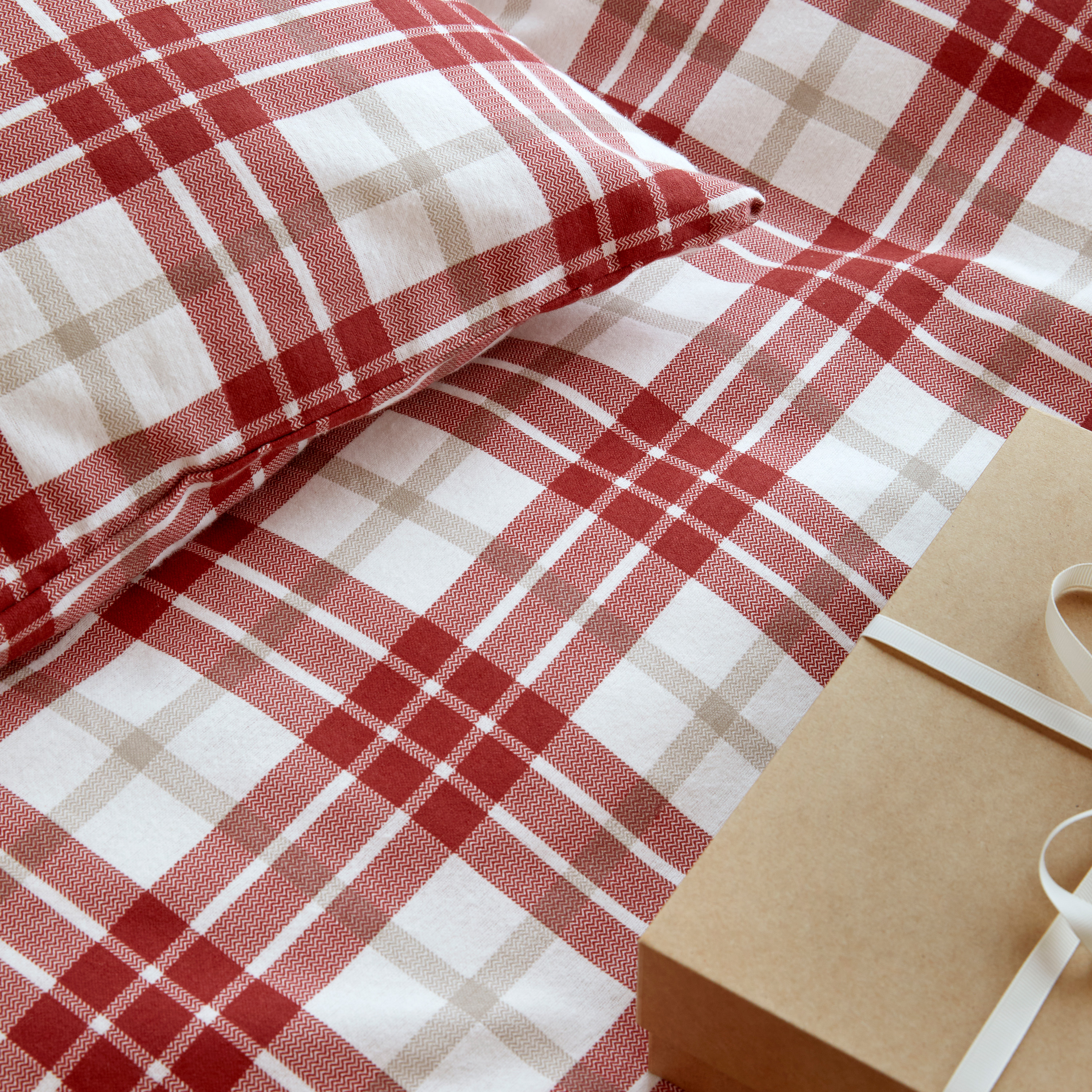 Høie Lukas 2-osainen pussilakanasetti Punainen