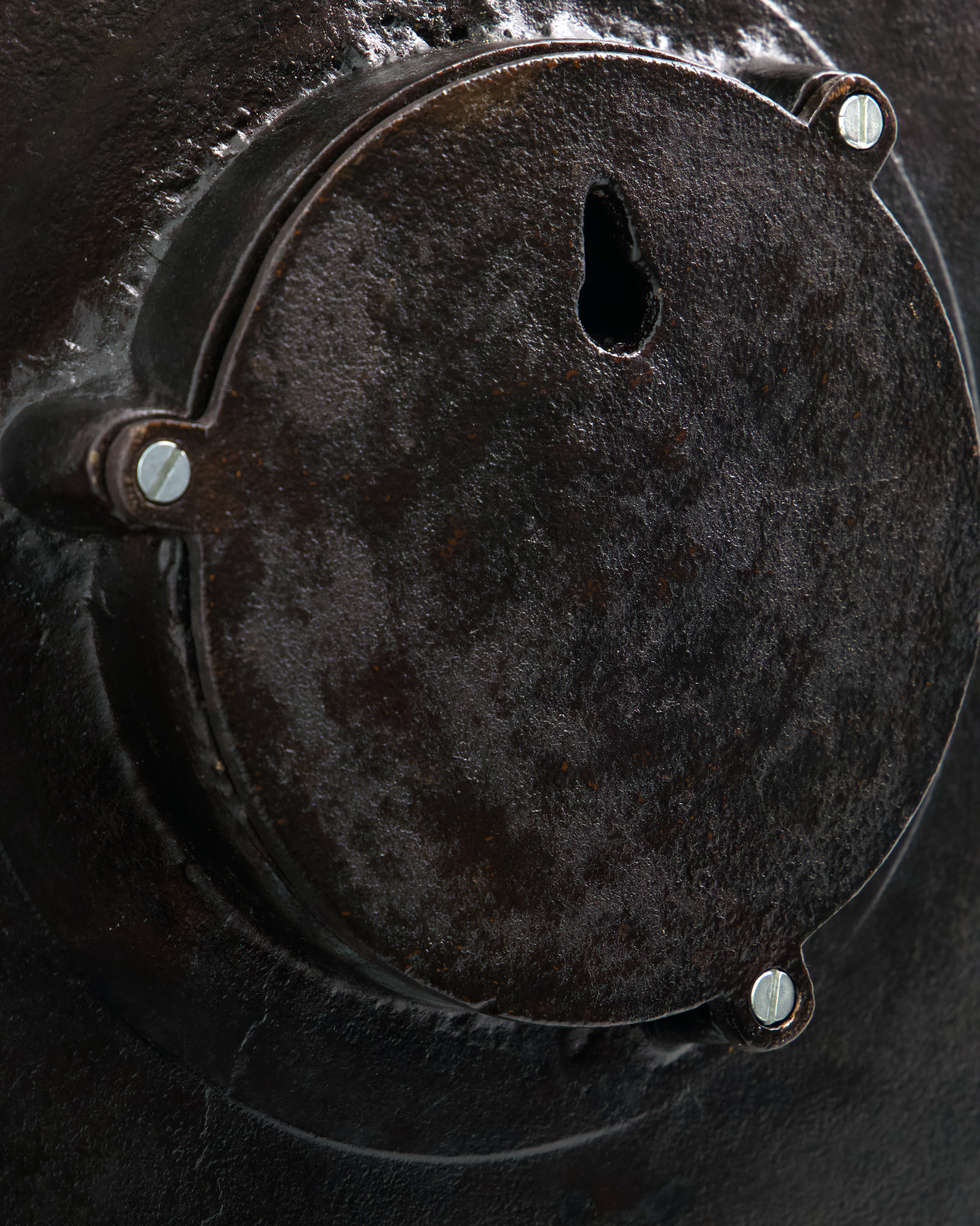 House Doctor Show Uhr aus gebrüntem Messing