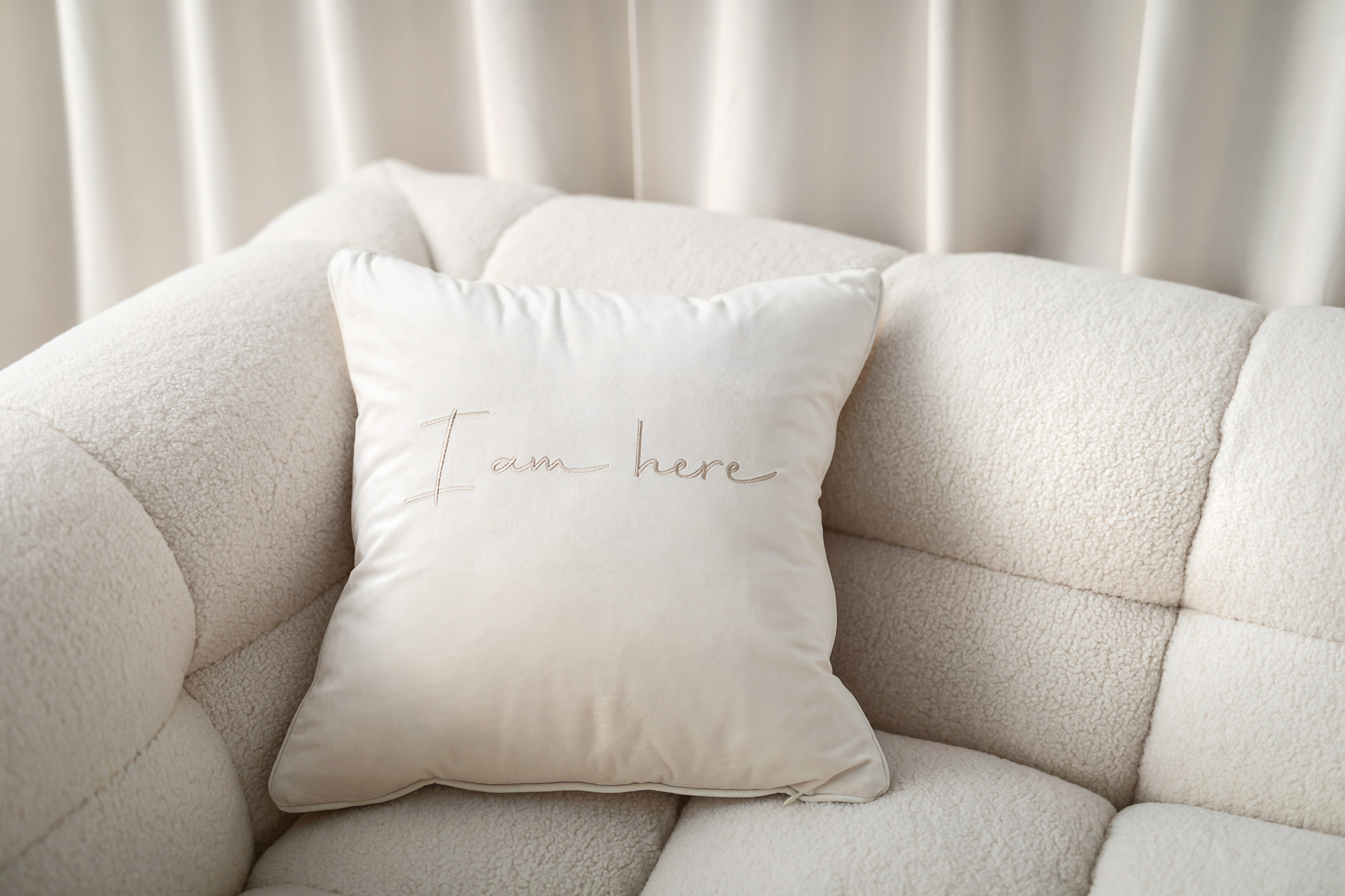 Sleepo Collection I am here Tyynynpäällinen Offwhite