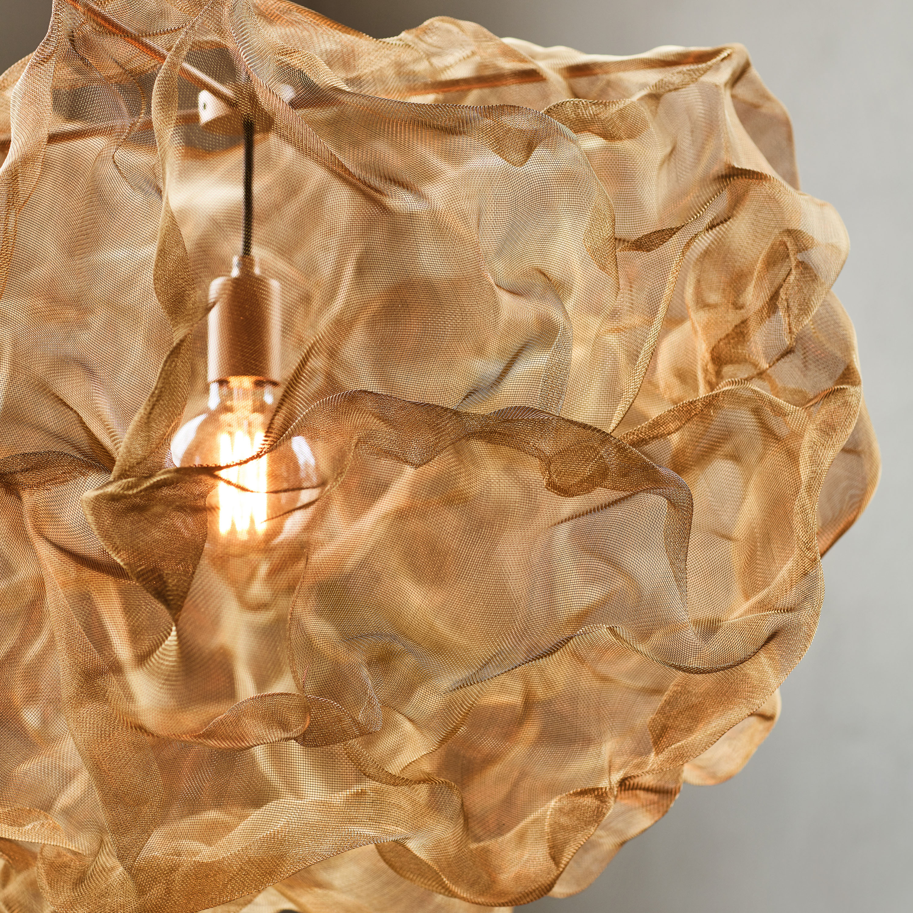 Northern Heat Riippuvalaisin Brass XLarge