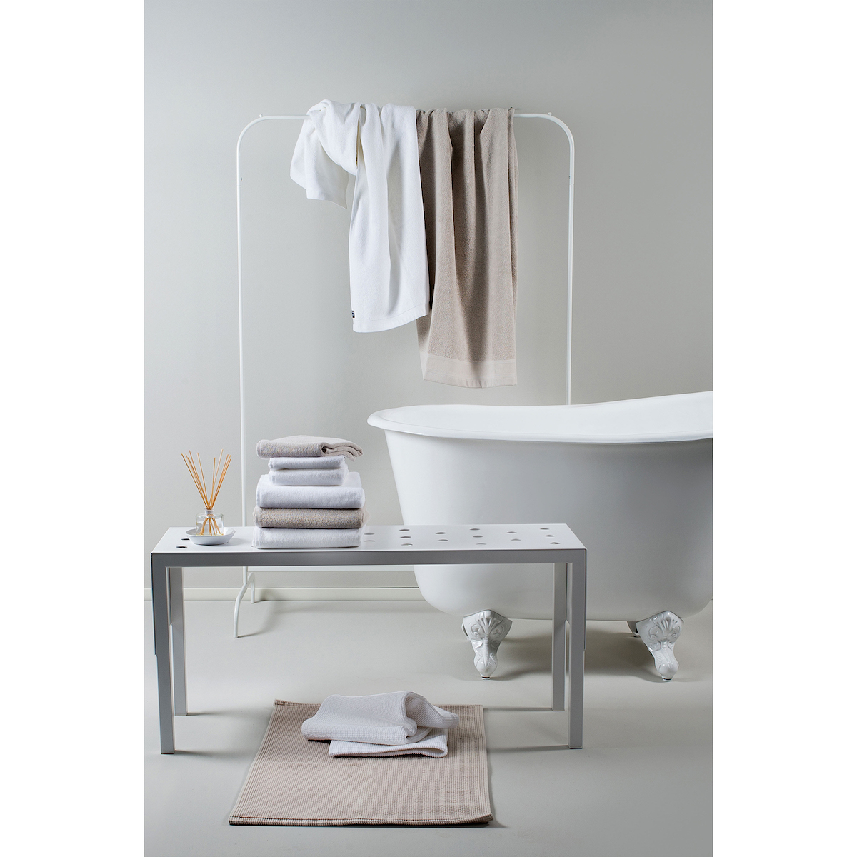 Himla Max Baderomsteppe Perlemor 60x90