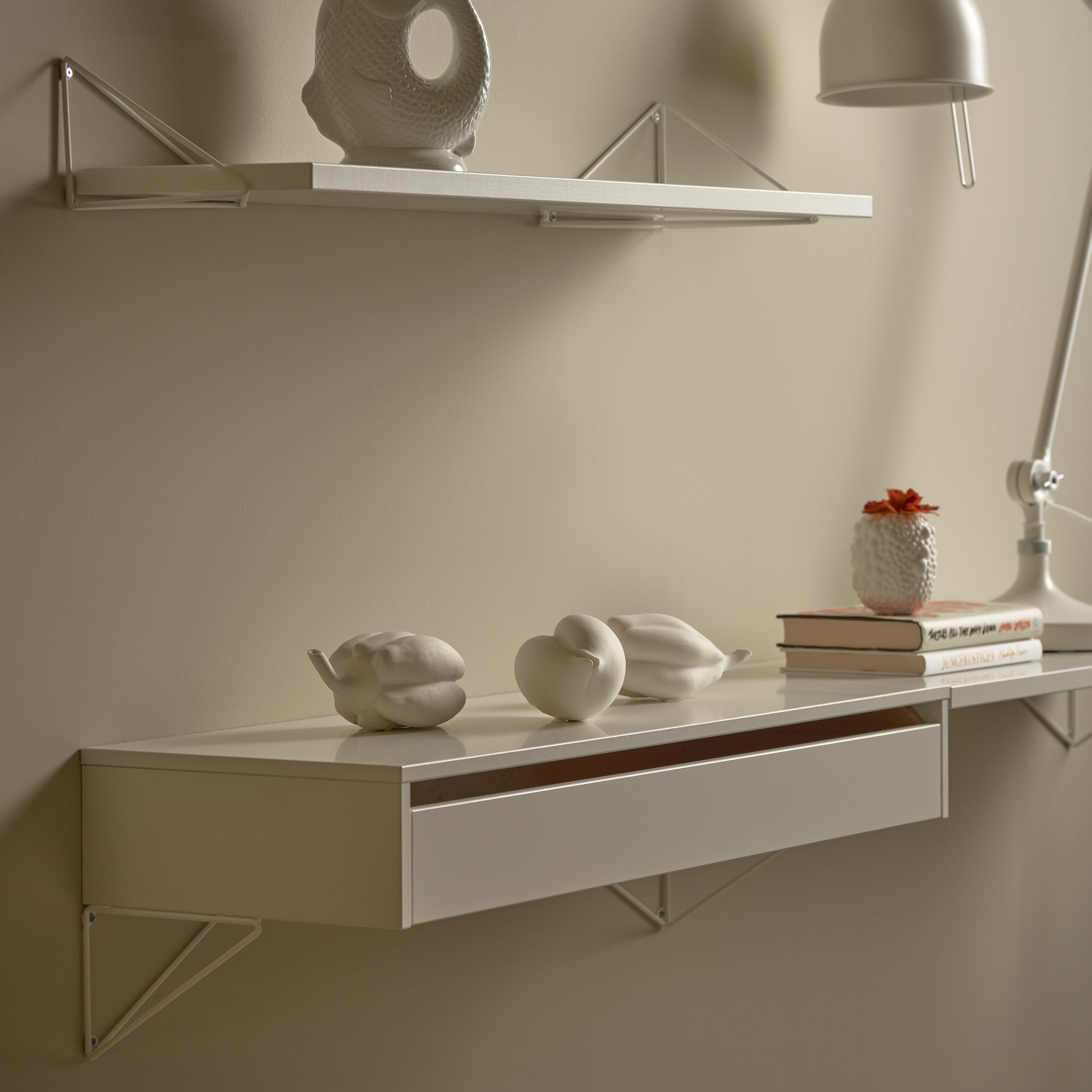 Maze Pythagoras Wandregal Weiß 27x80cm