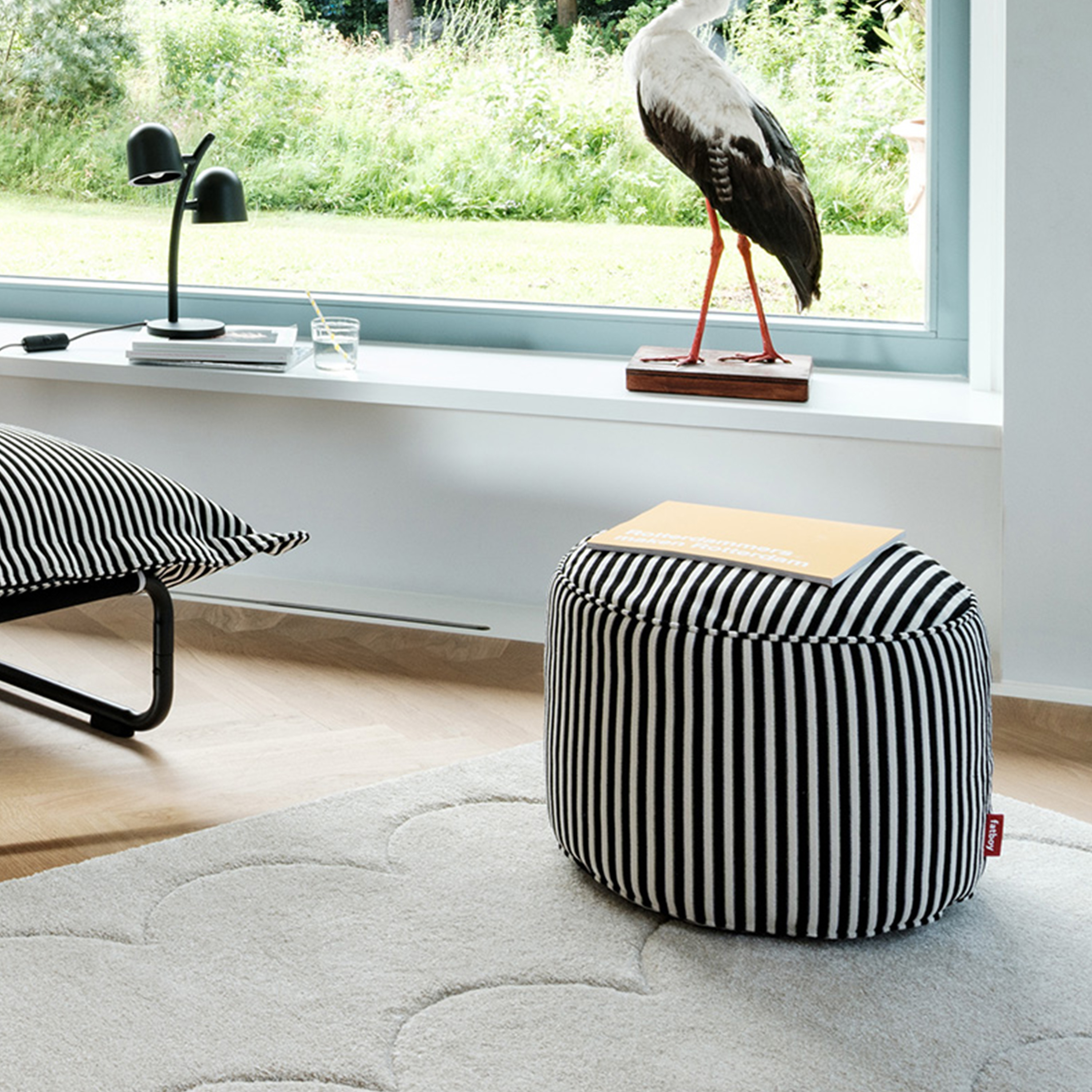 Fatboy Point Terry Istuinpouf Musta kerma