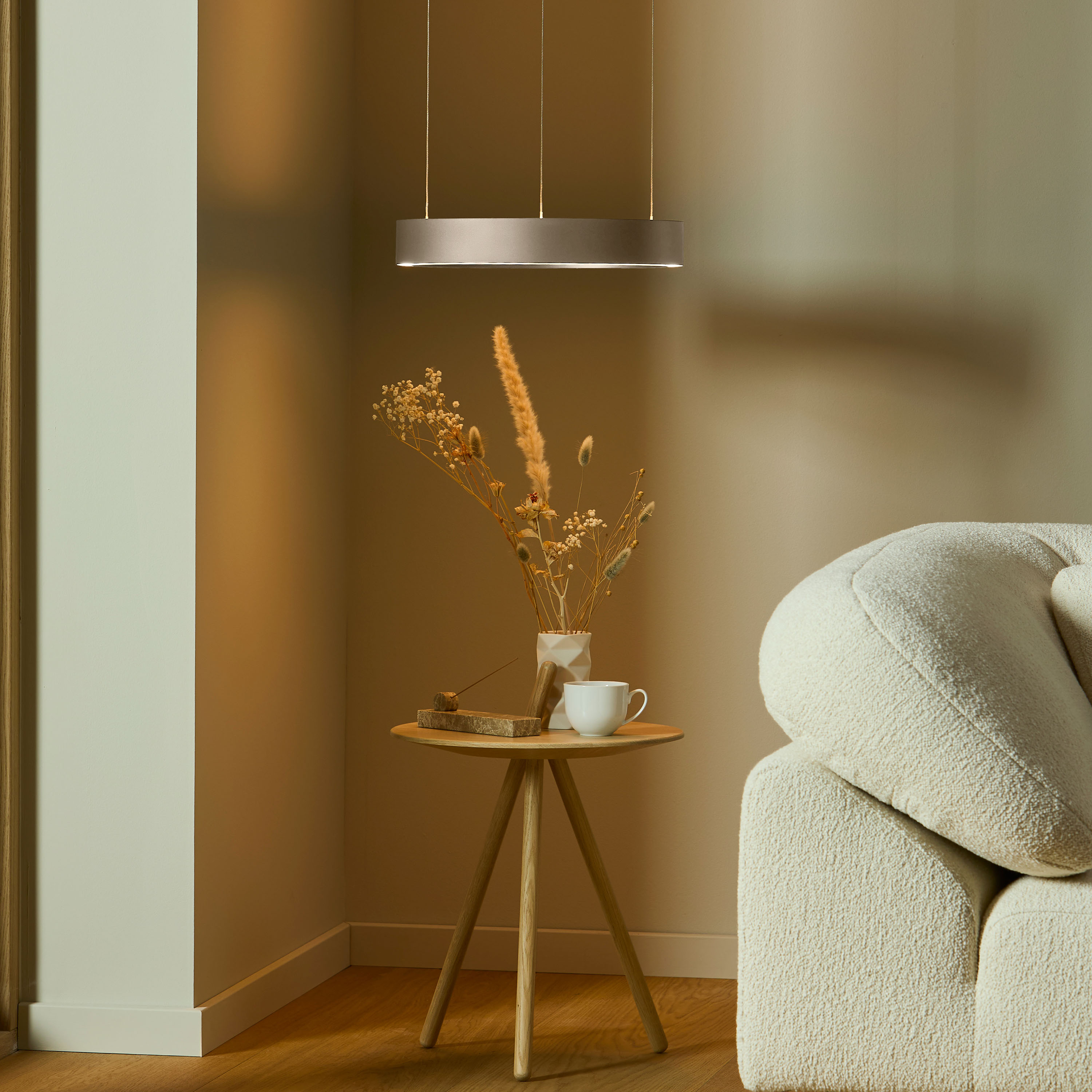 LOOM Design Velora Taklampa Soft Ivory Small