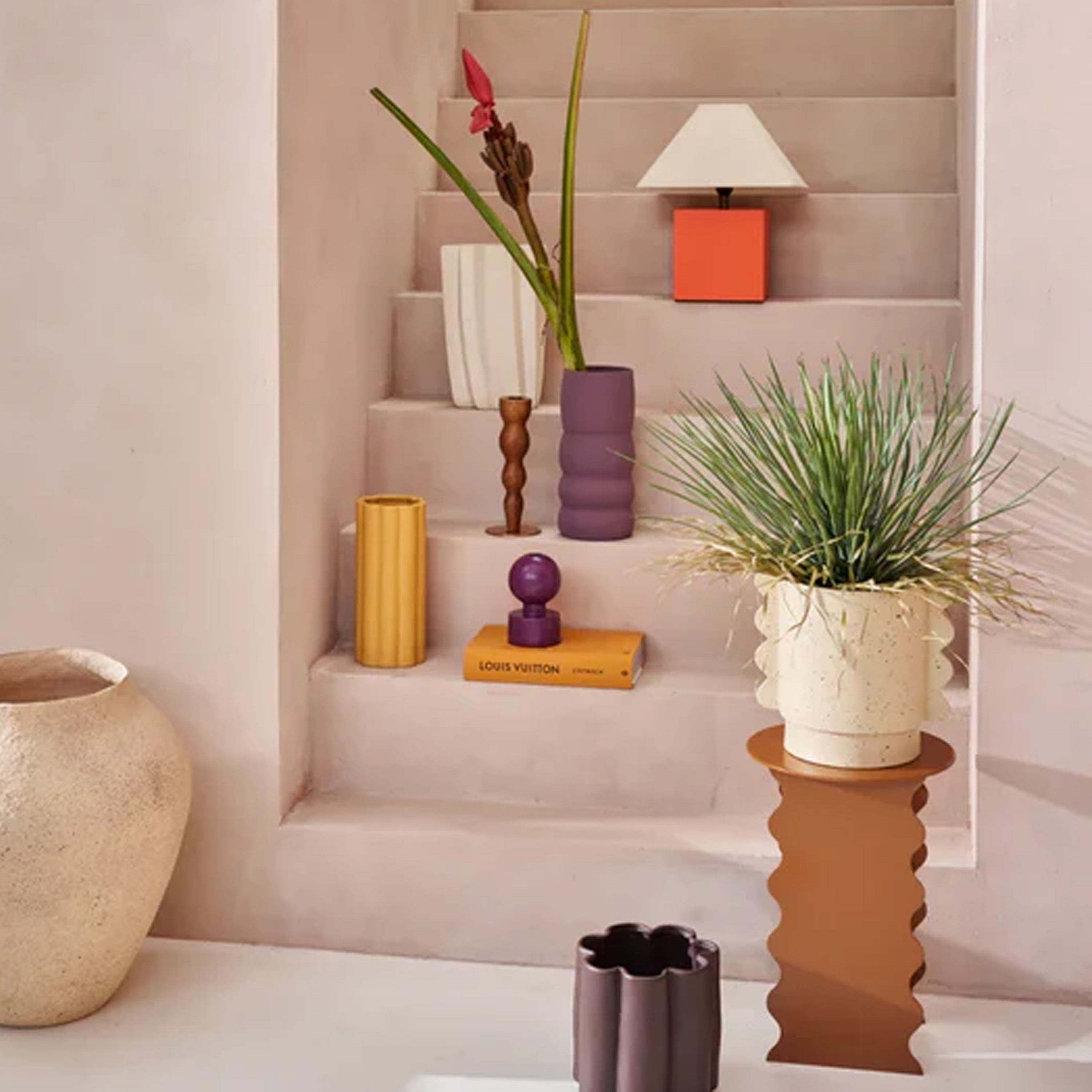 Urban Nature Culture Wavy Sidebord Adobe Ø30