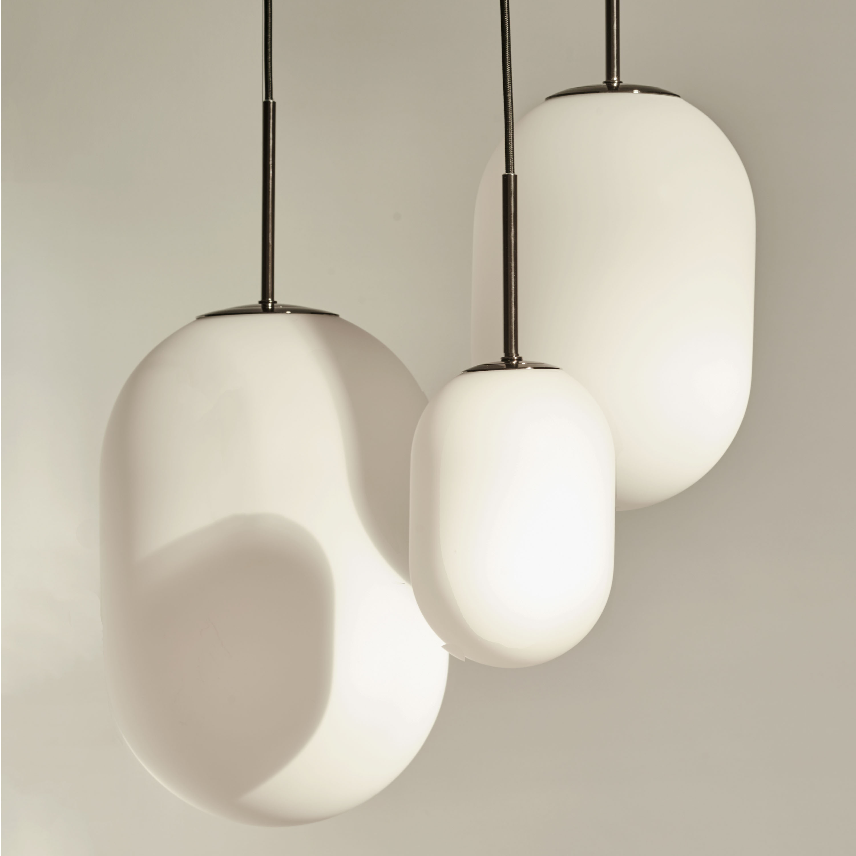 Watt &amp; Veke Noor Taklampa Opal/Black Small