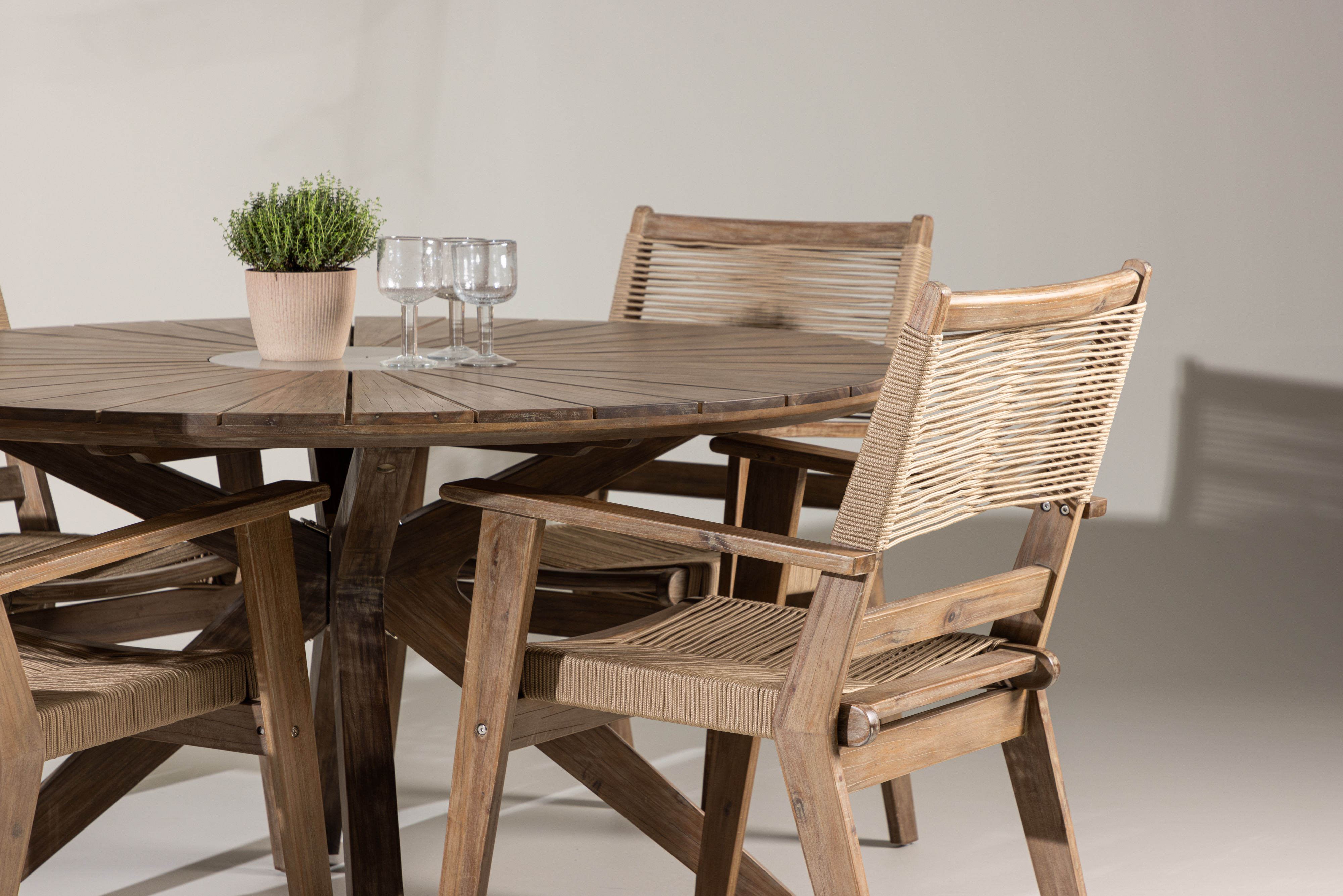 Venture Home Peter Matstol Dark Brown/Beige