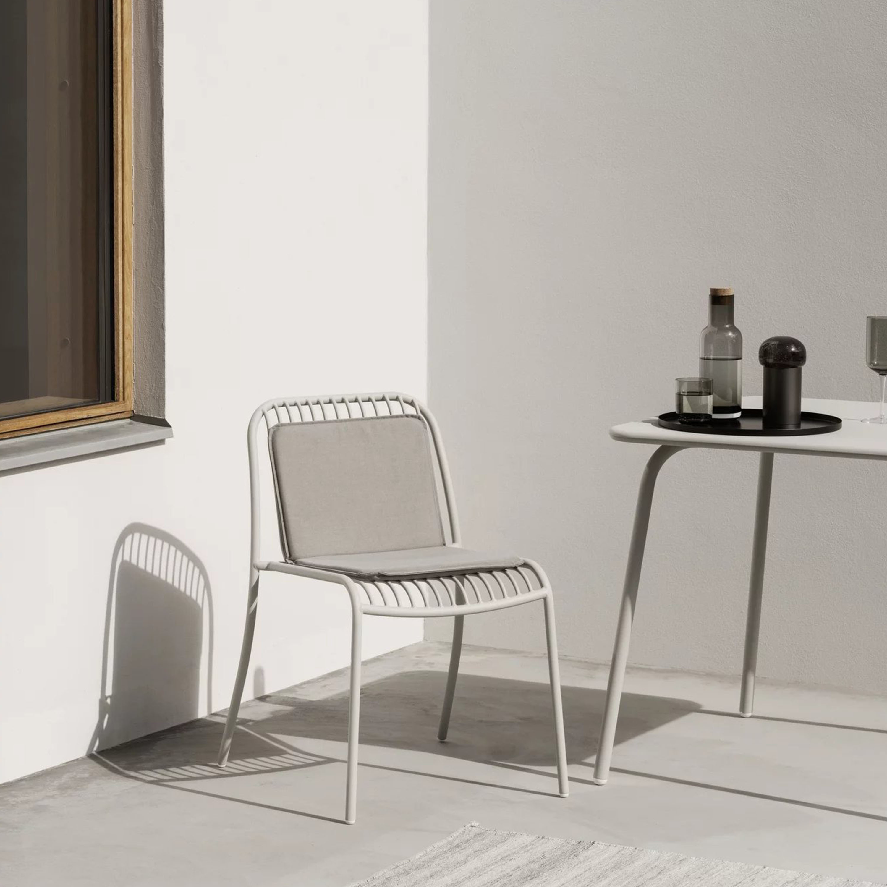 Blomus Yua Wire Utomhus Matstol  Silk Gray