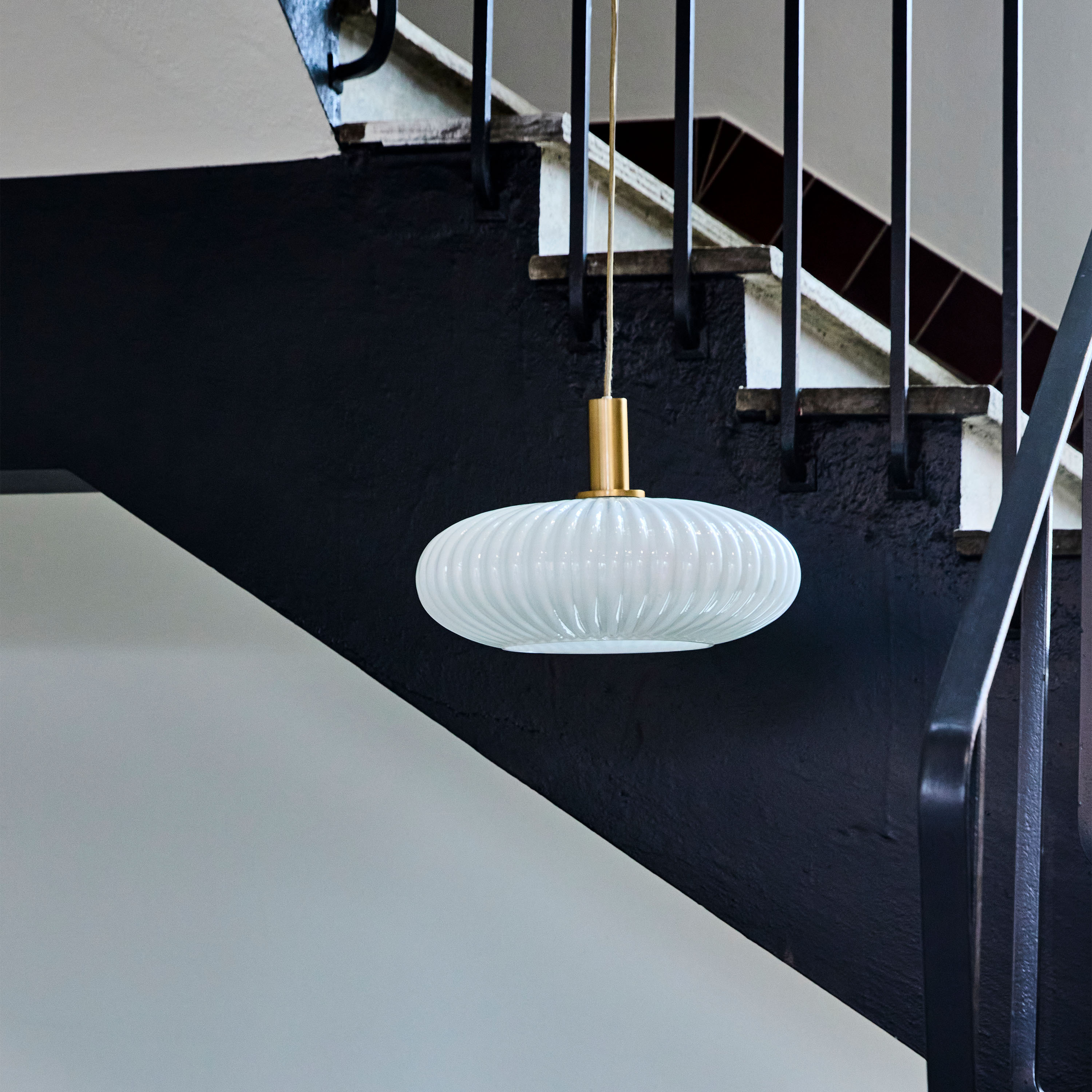 House Doctor Fort Taklampa Antique Brass Finish/Off-white