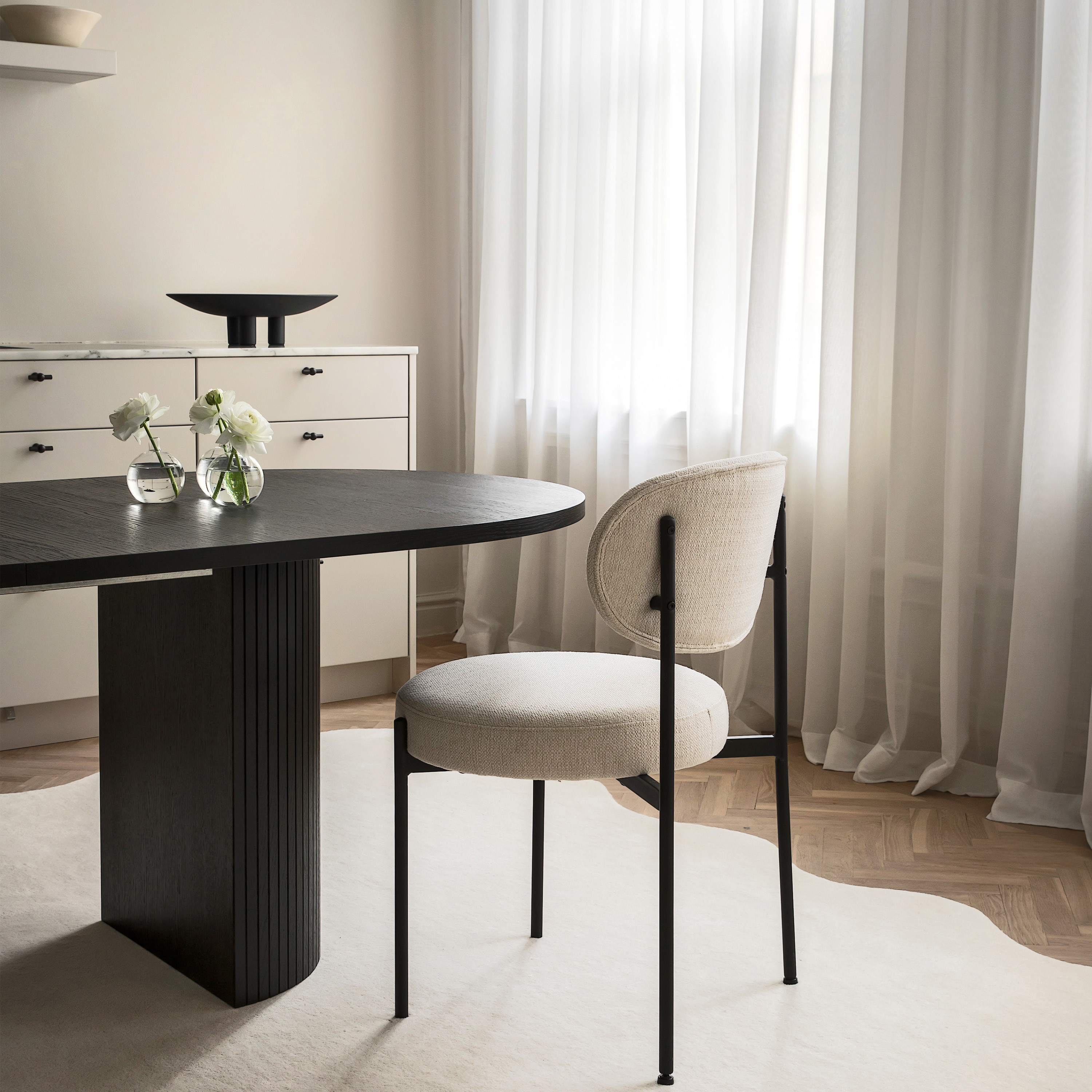 Sleepo Collection Bauer Spisebord Svartbeiset 220+50