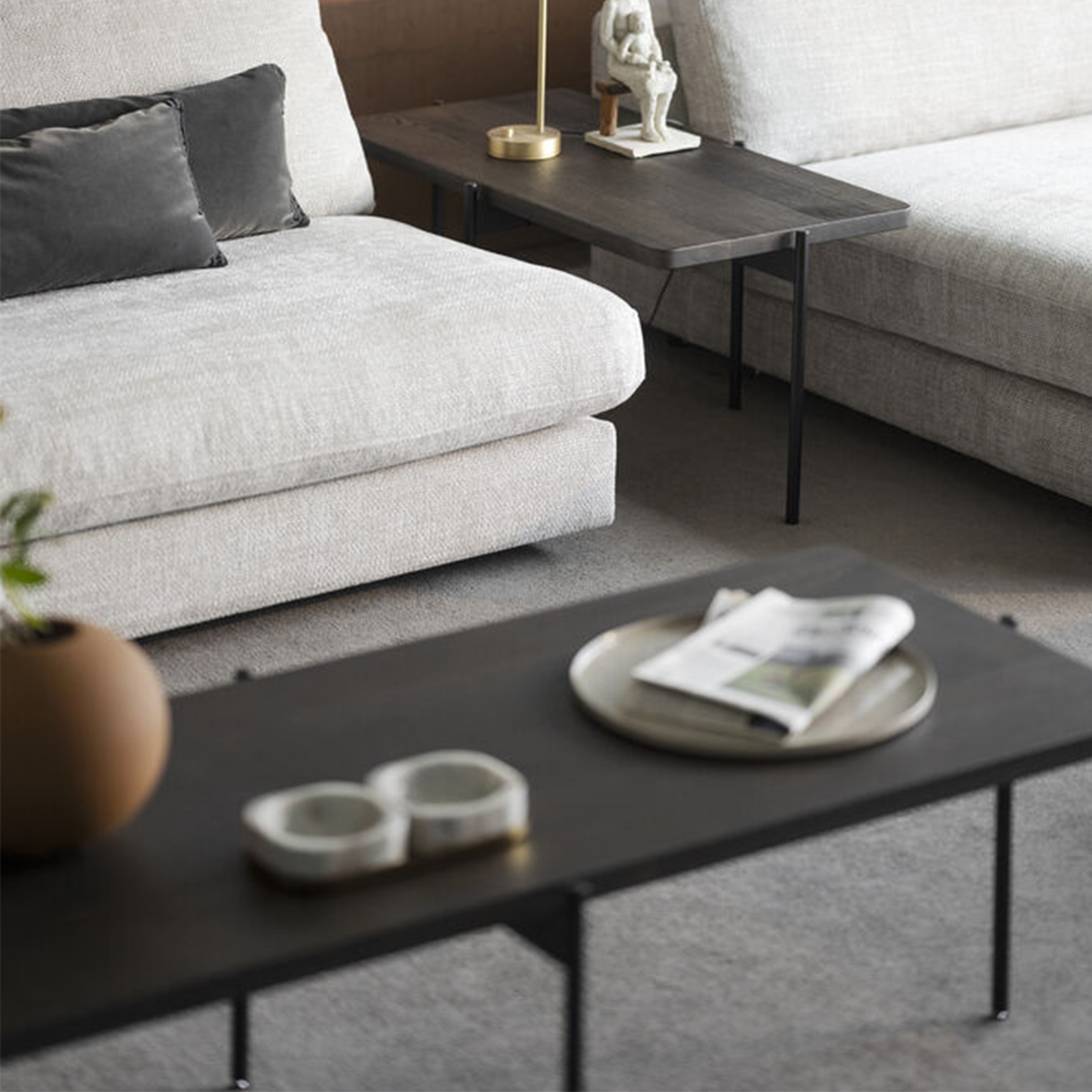 Rowico Home Shelton Soffbord Brun/Svart 145x60cm