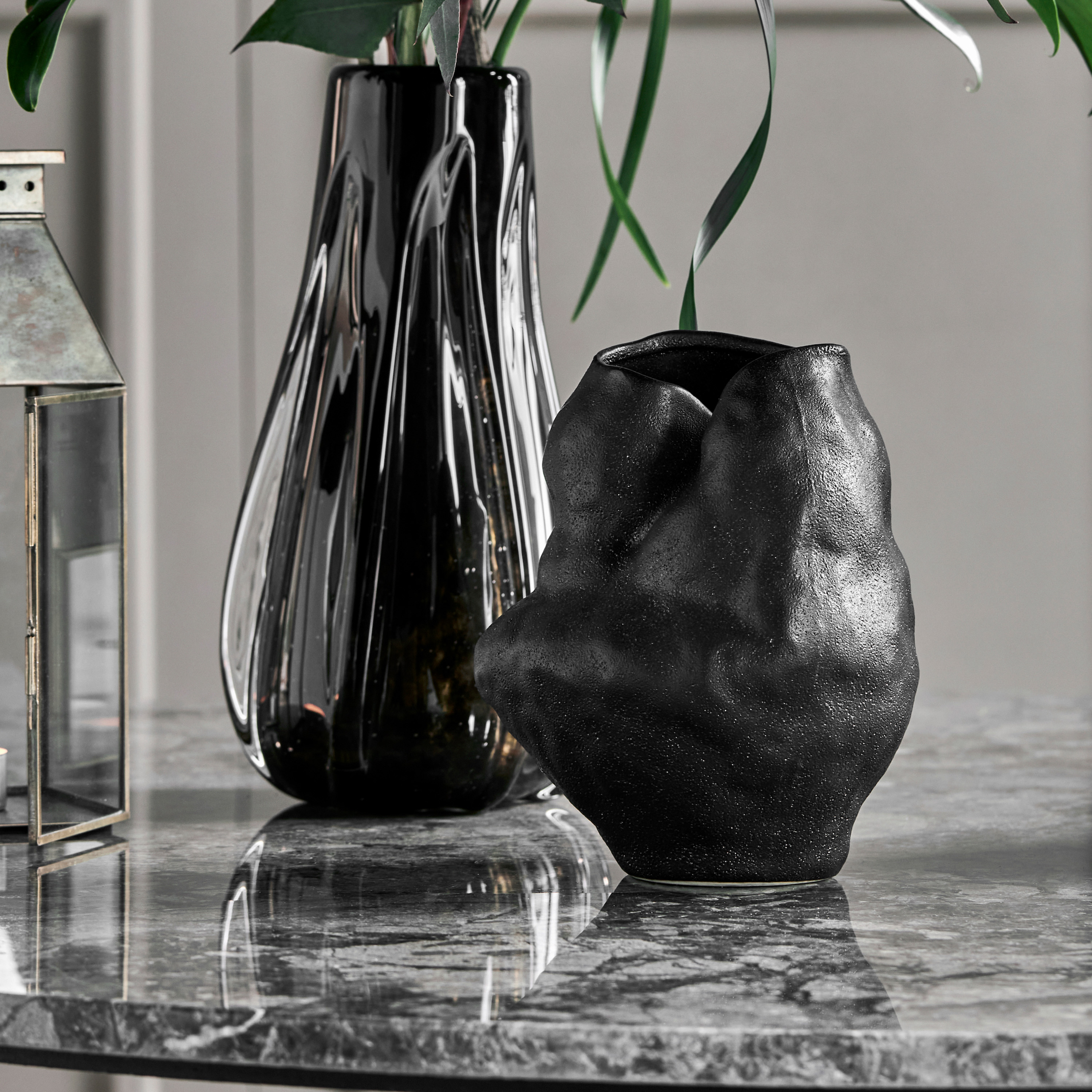 House Doctor Fomu Vas Musta 20cm