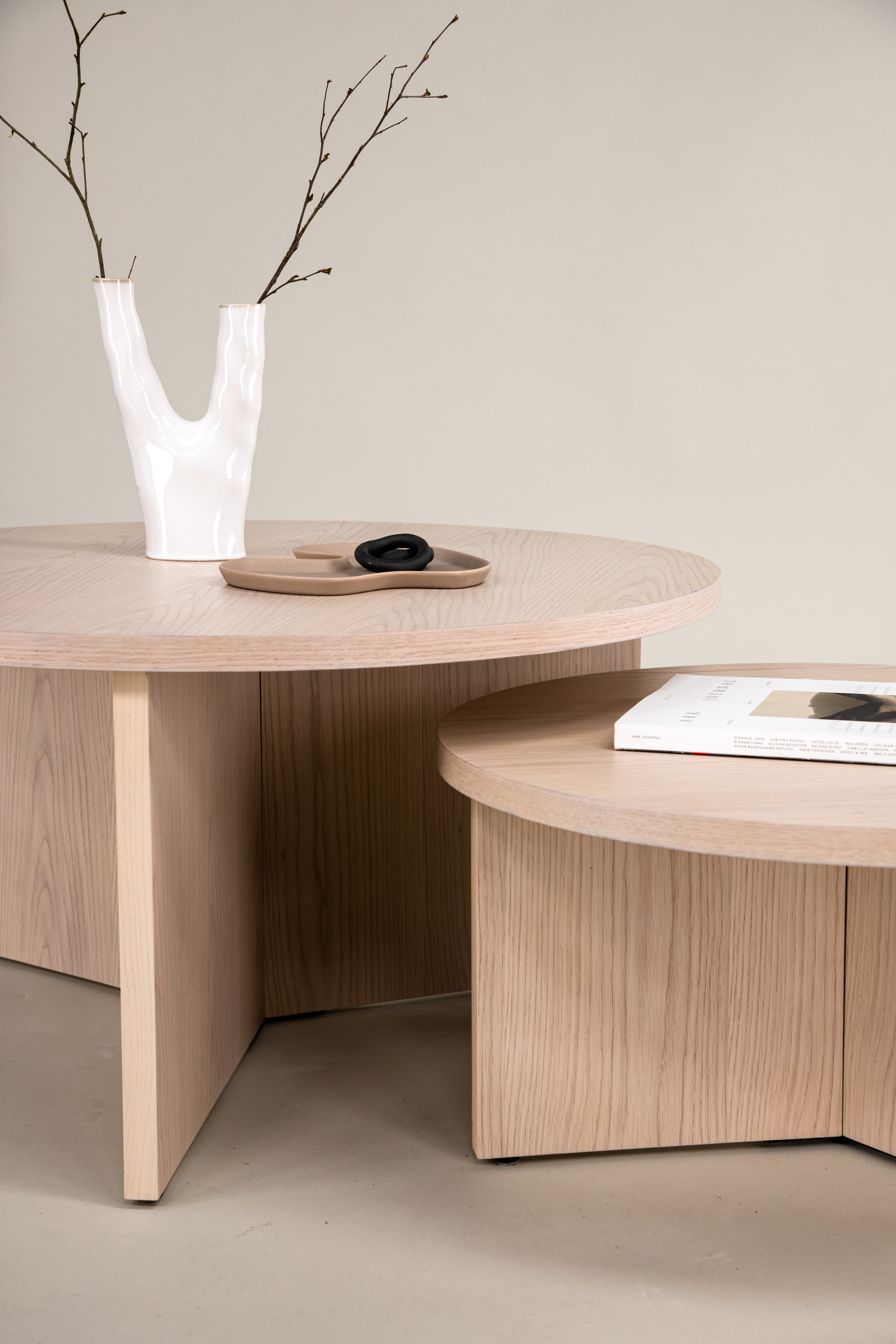 Vind Saltö Soffbord Whitewash Ø82