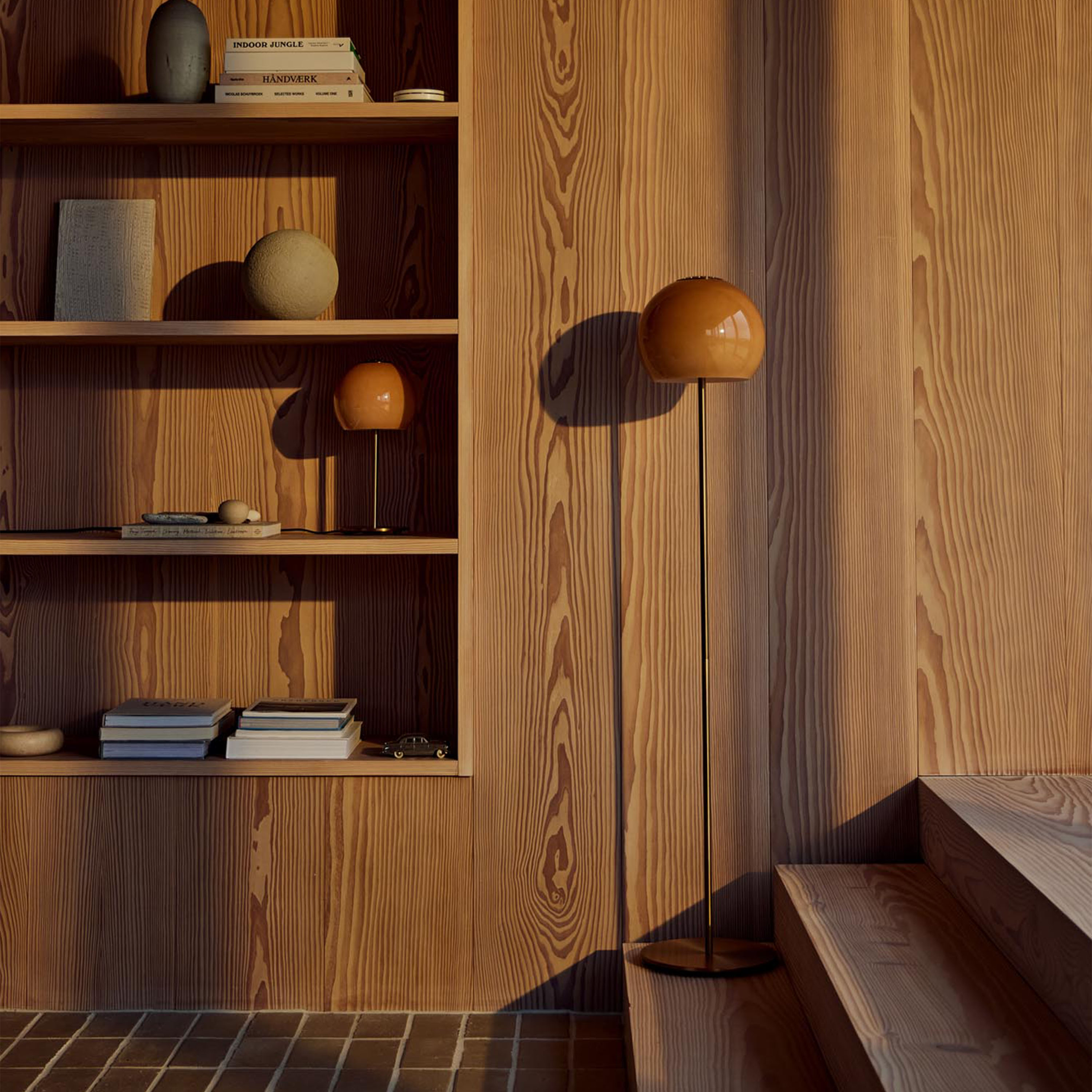 Frandsen Ball Glass Bordslampa Amber Ø18