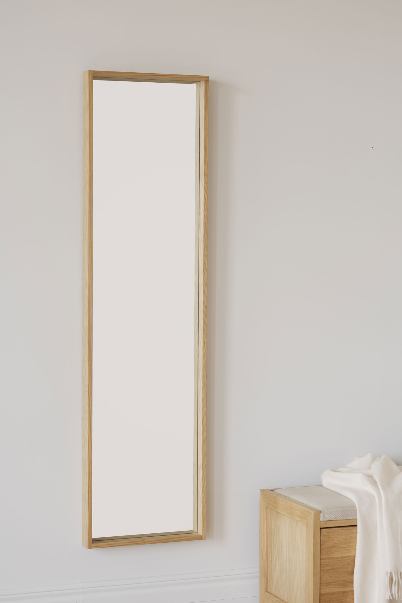 Rowico Home Hillmond Spegel Ek 40x150