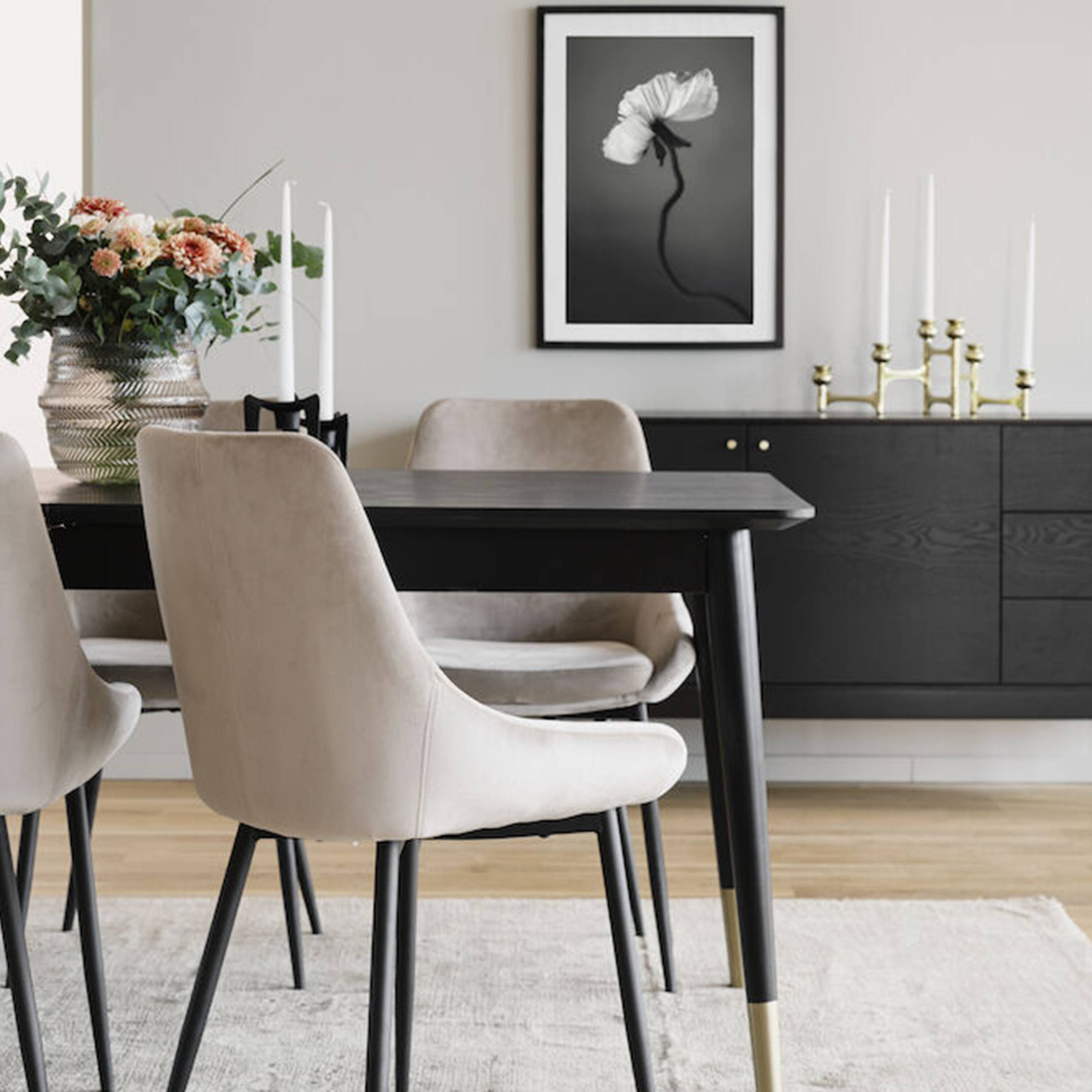 Rowico Home Fenwood Matbord 180cm