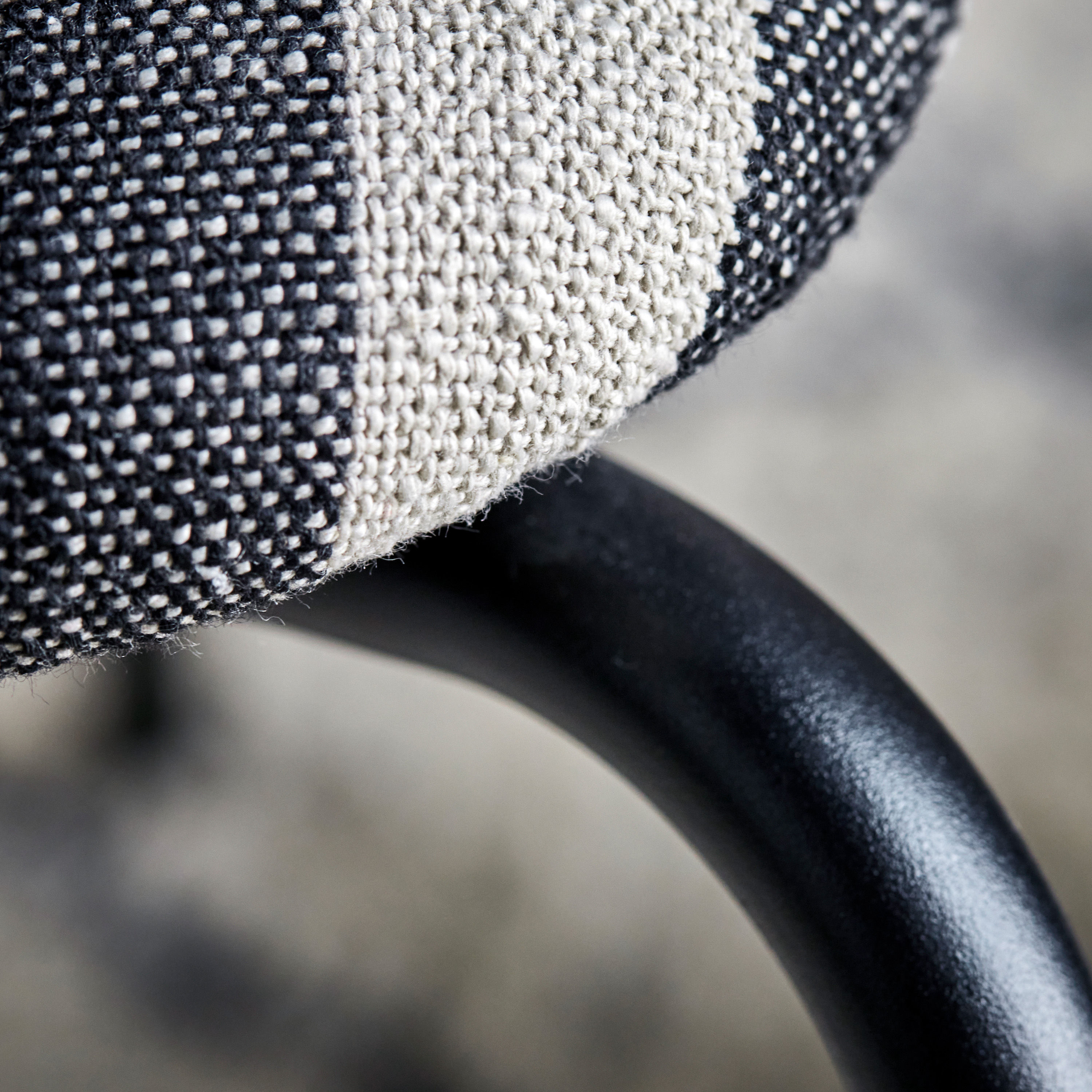 House Doctor Longa Loungesessel Schwarz/Off-White