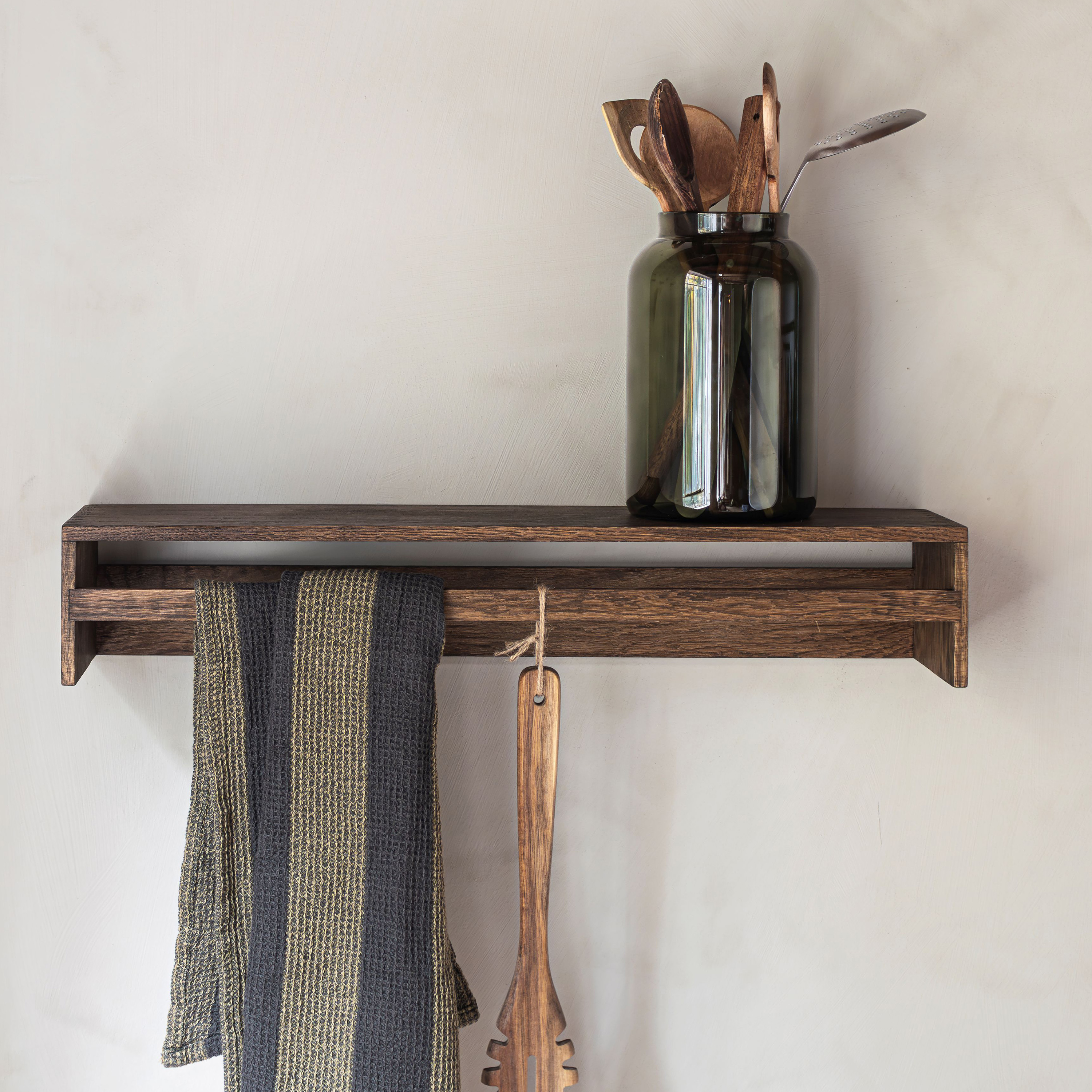 Mette Ditmer Showcase Vägghylla Dark Oiled