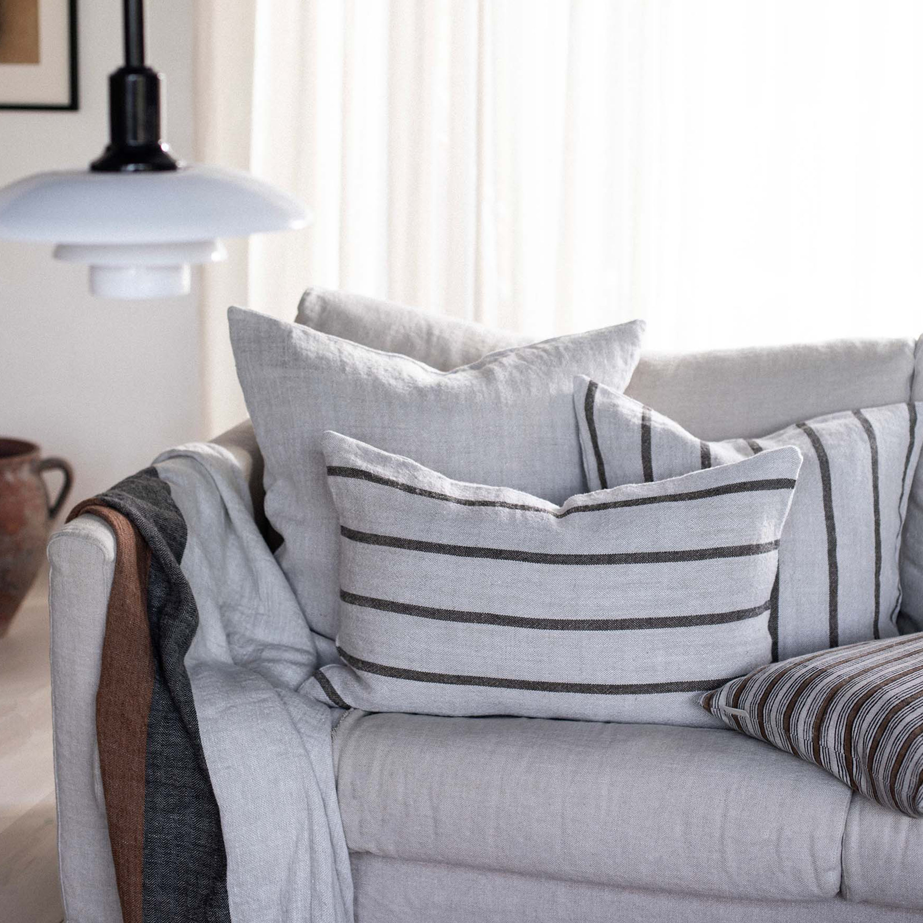 Tell me more Malou Kuddfodral Linne Natural 60x60