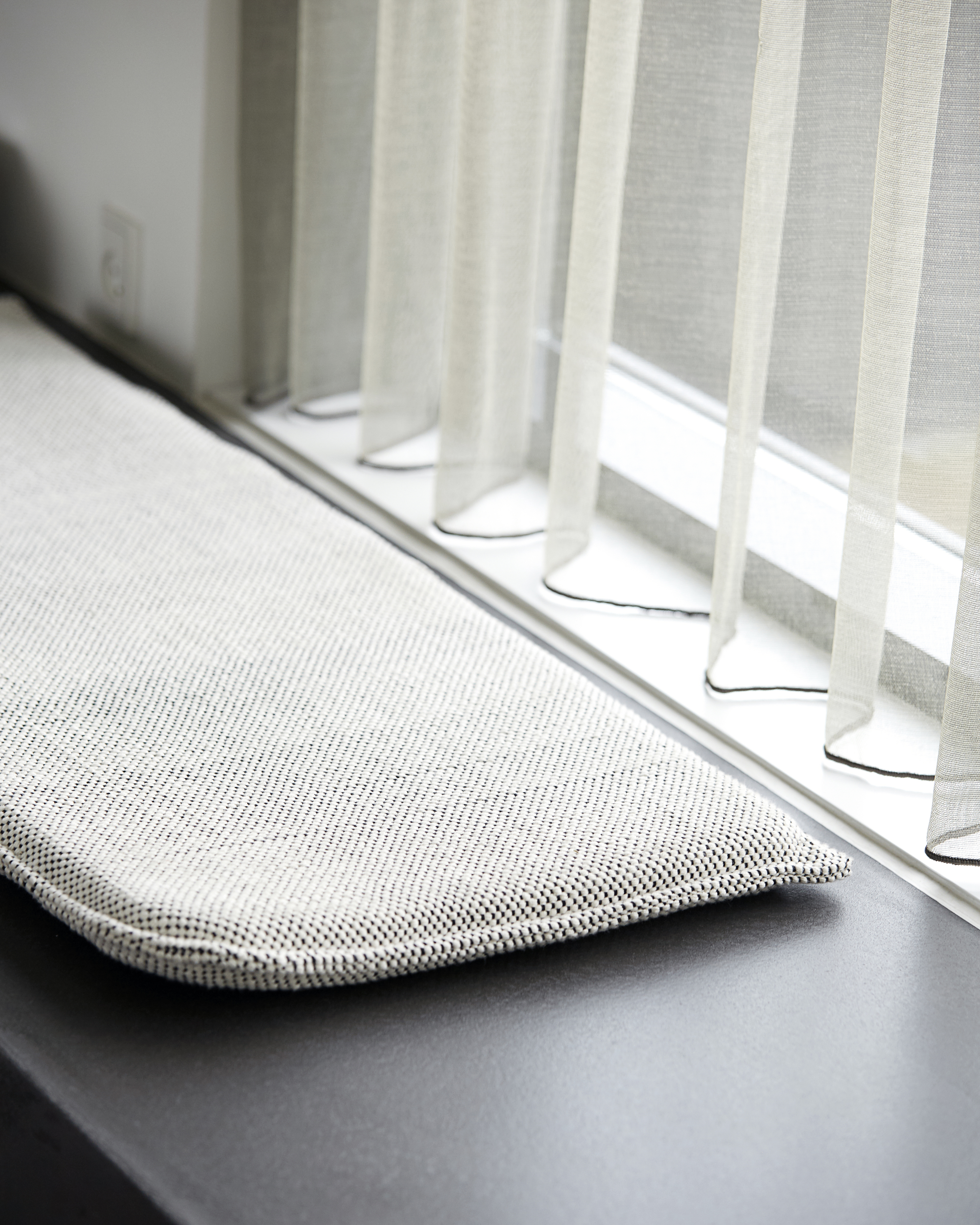 House Doctor Cuun Istuintyyny Sohva Valkoinen/Musta