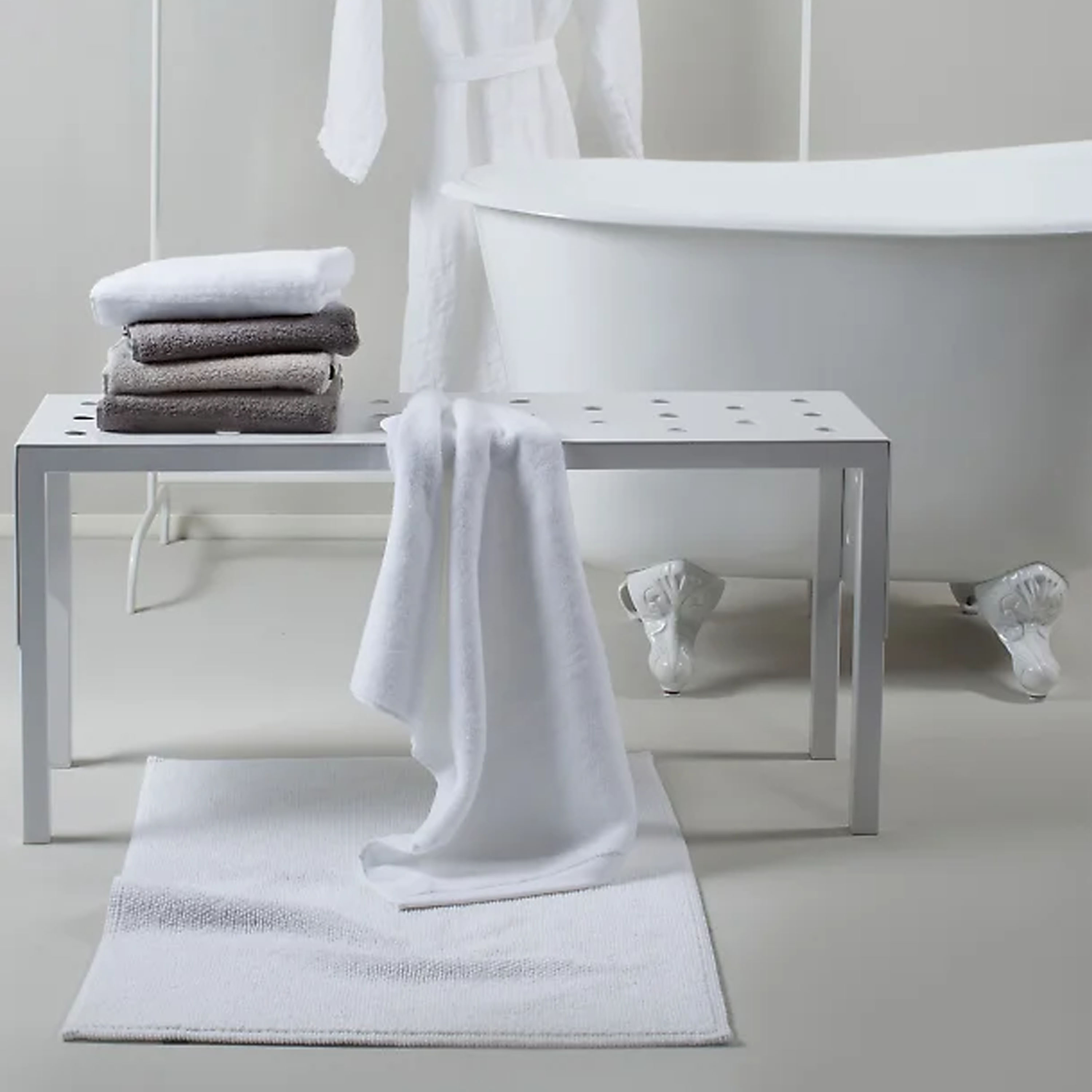 Himla Max Baderomsteppe Hvit 60x90