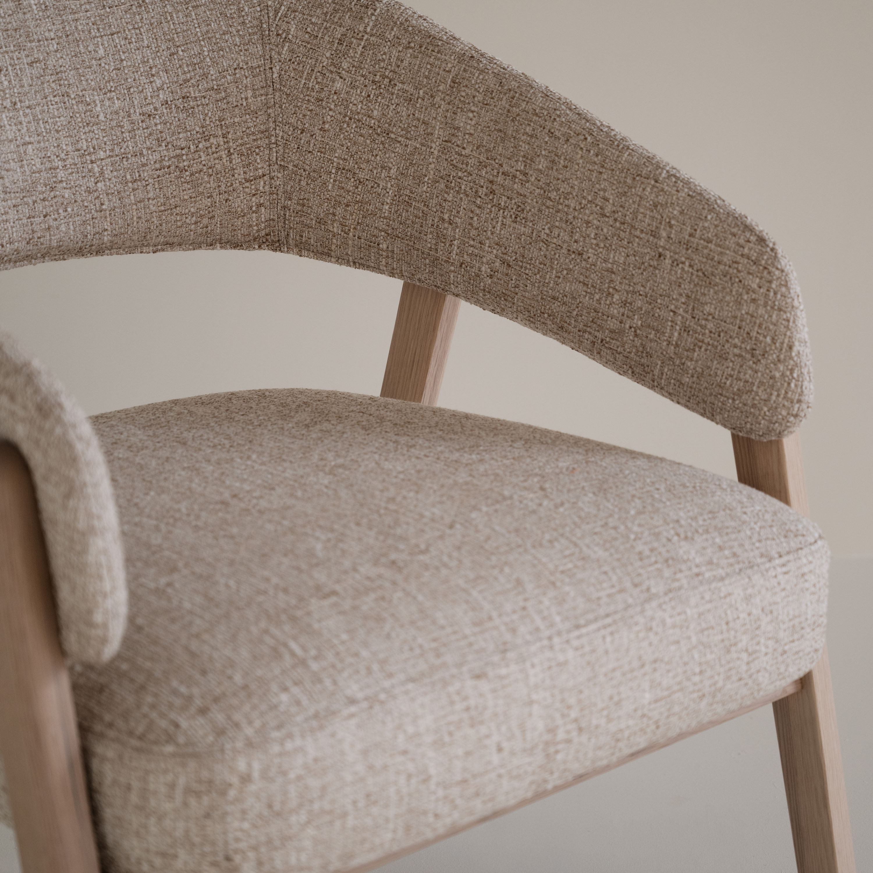 Rowico Home Barnaby Loungesessel Hellbeige/Weißpigmentiert