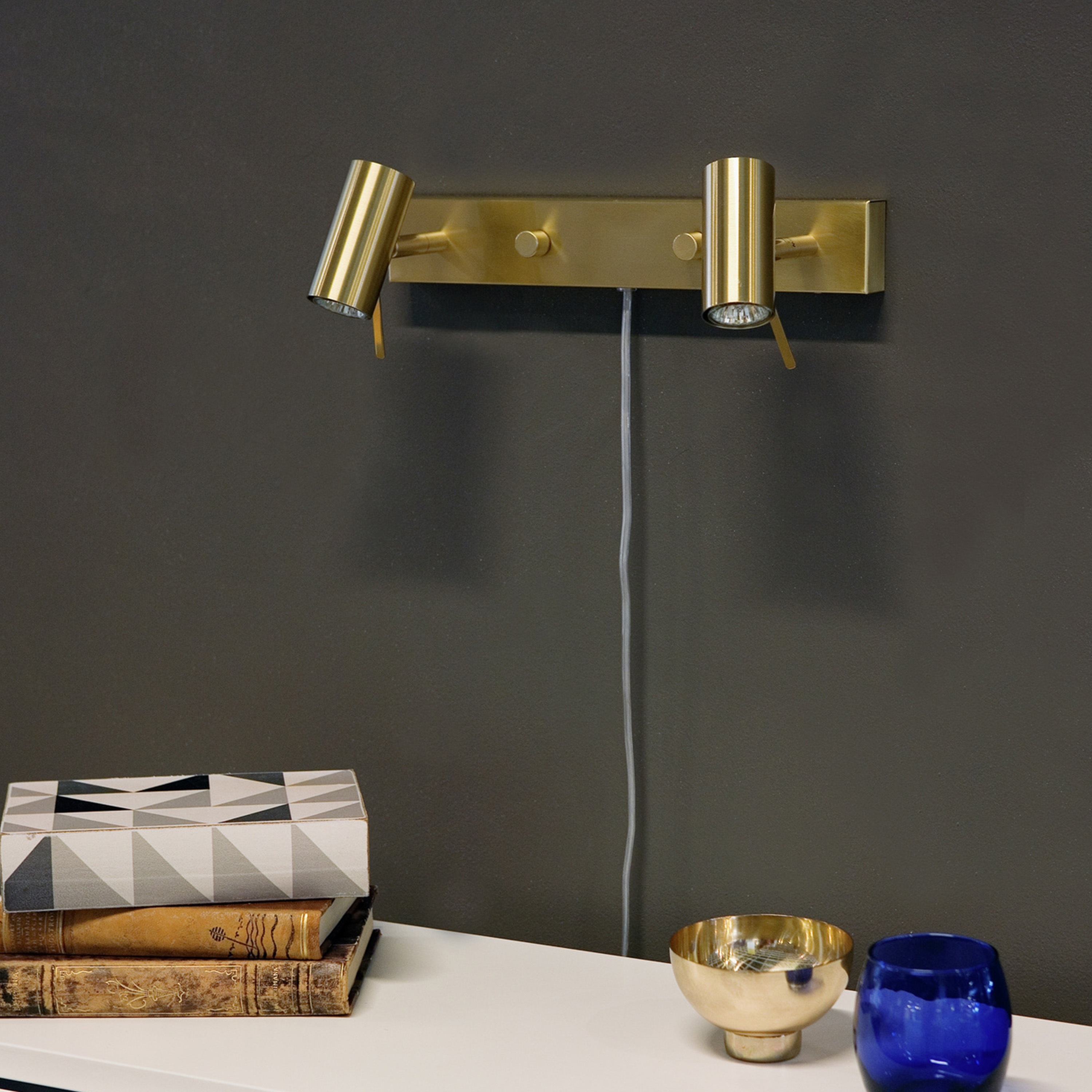 Belid Cato LED Vägglampa Dubbel Mässing