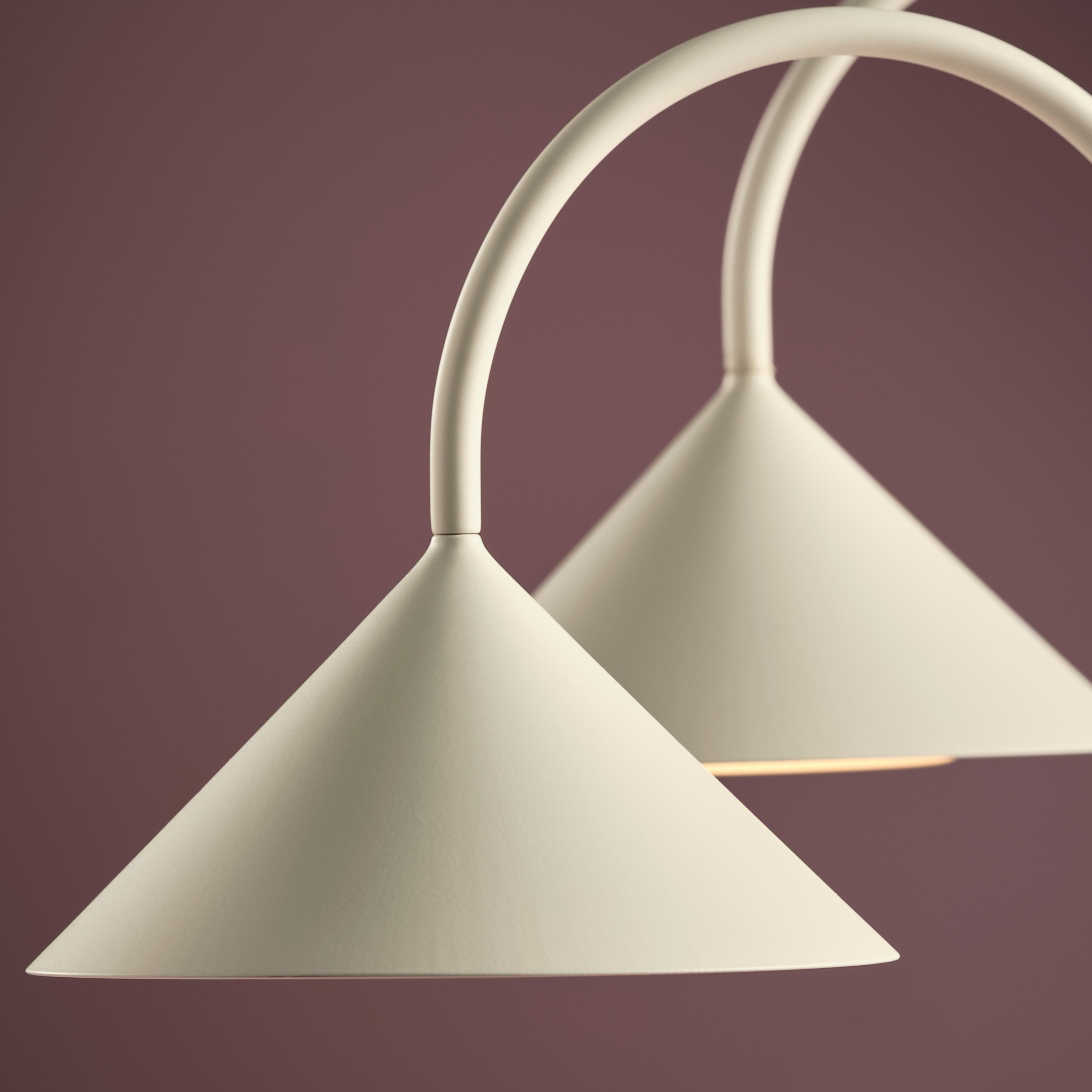 Frandsen Grasp Kannettava Pöytävalaisin Matt White 72cm