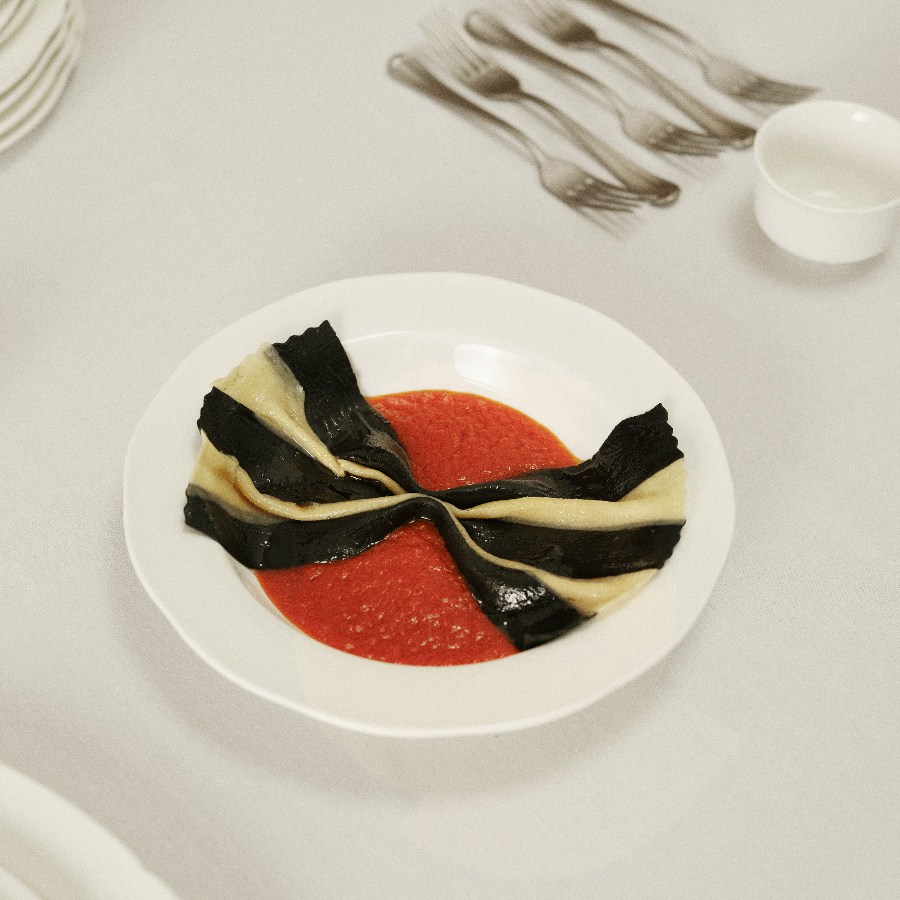 Serax Silhouette Djup Tallrik White Ø24 4-pack