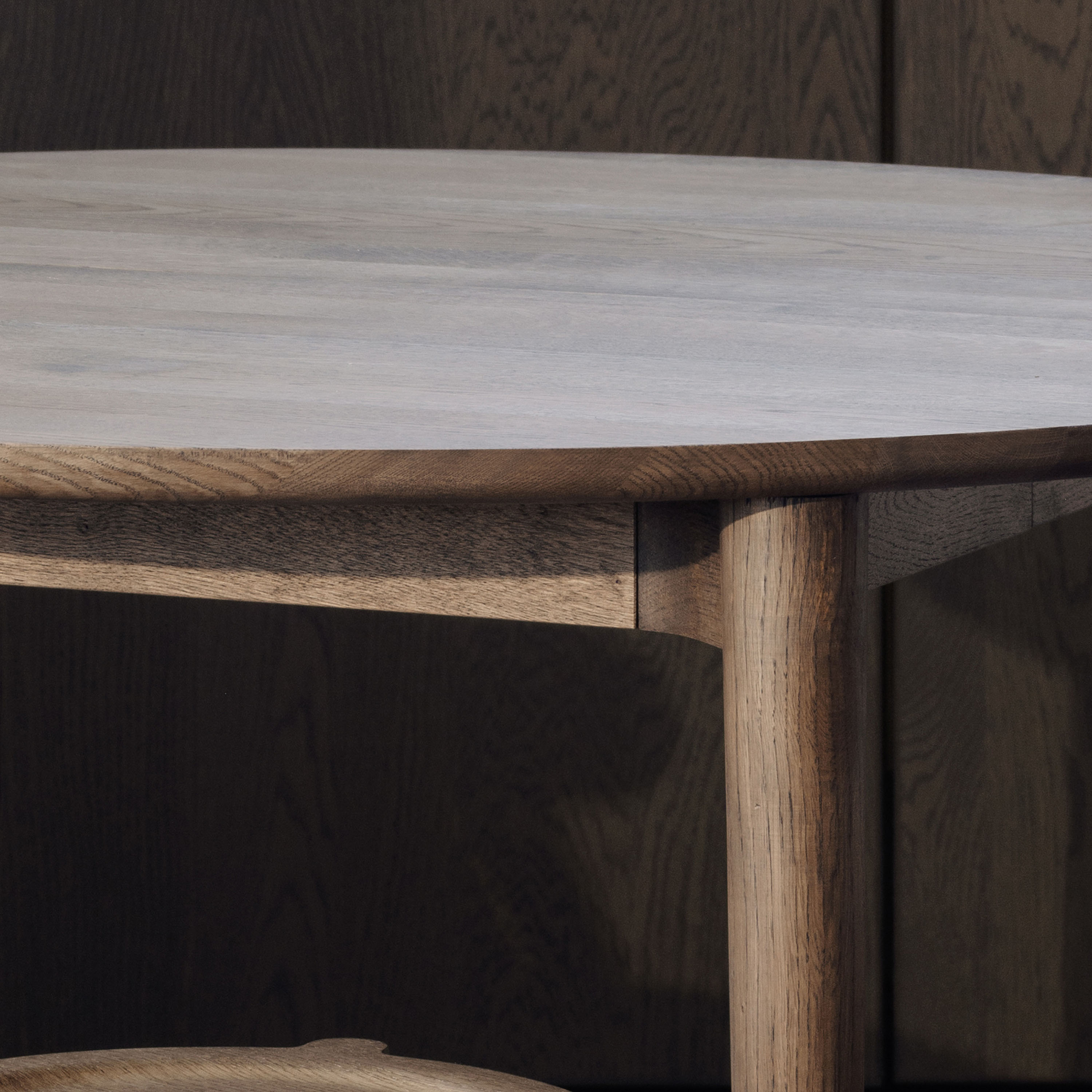 Northern Expand Runt Matbord Smoked Oak Ø120