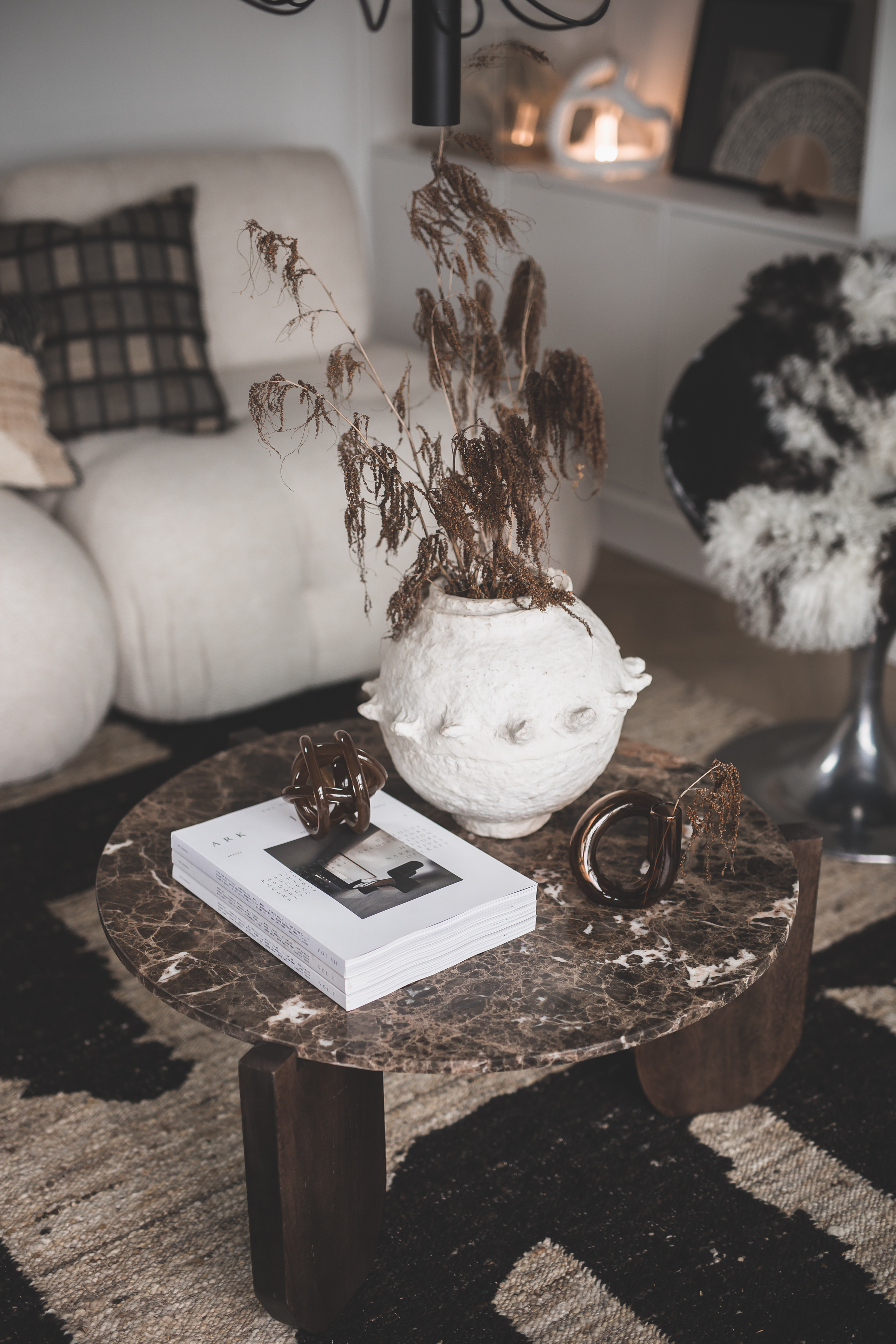 Jakobsdals Tabella Couchtisch aus Marmor Braun Ø100