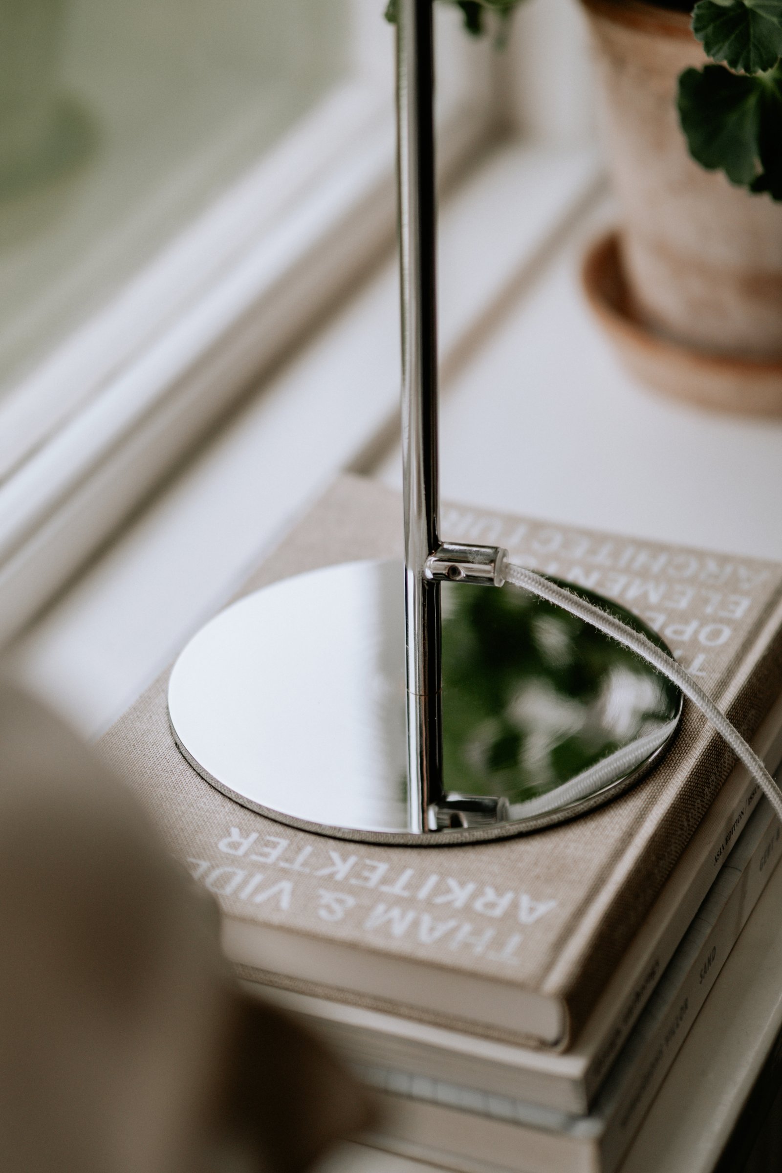 Globen Lighting Icon Tischlampe Chrom 18