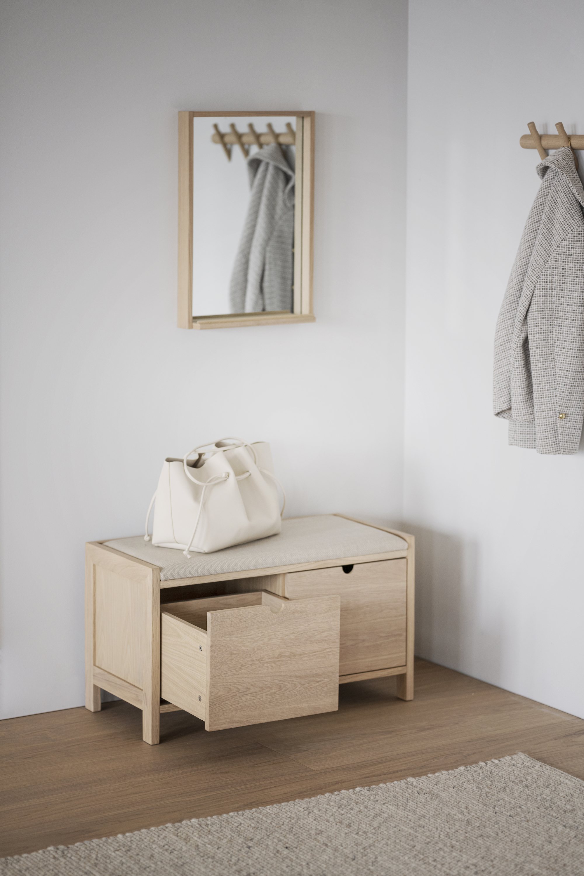 Rowico Home Hillmond Bänk Vitpigmenterad/Beige 80cm