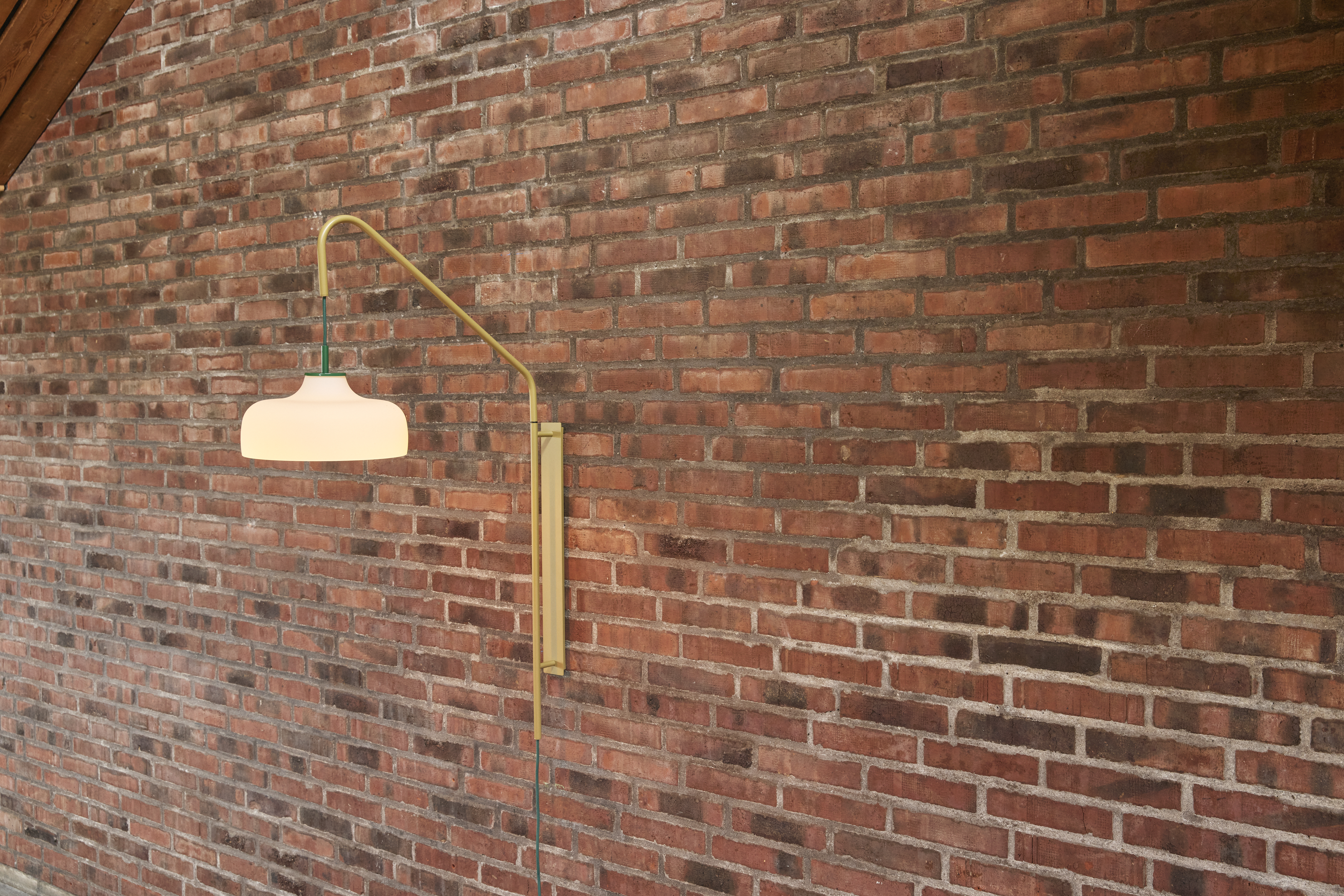 Hübsch Current Vägglampa Khaki/Vit