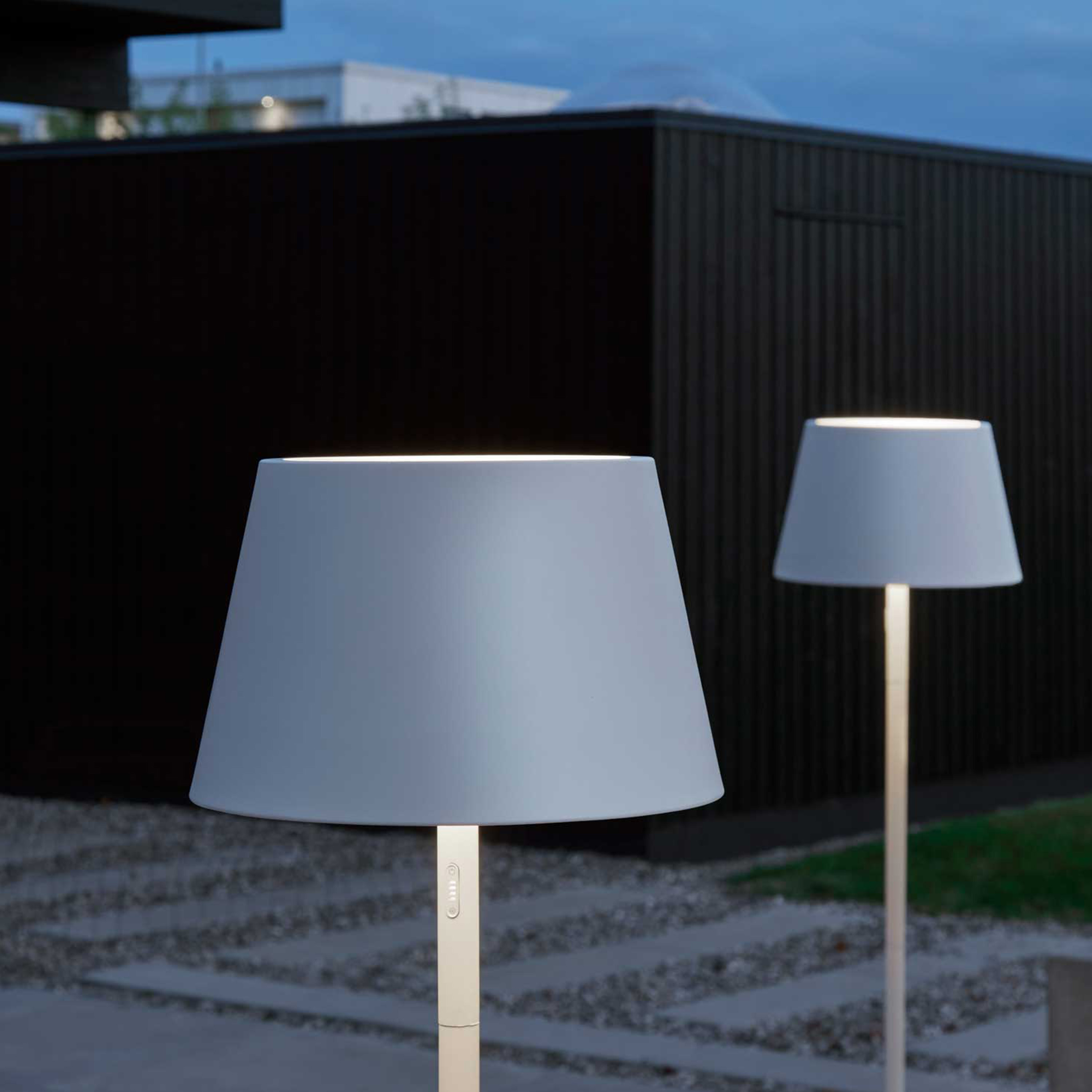 LOOM Design Modi  Portabel Golvlampa White