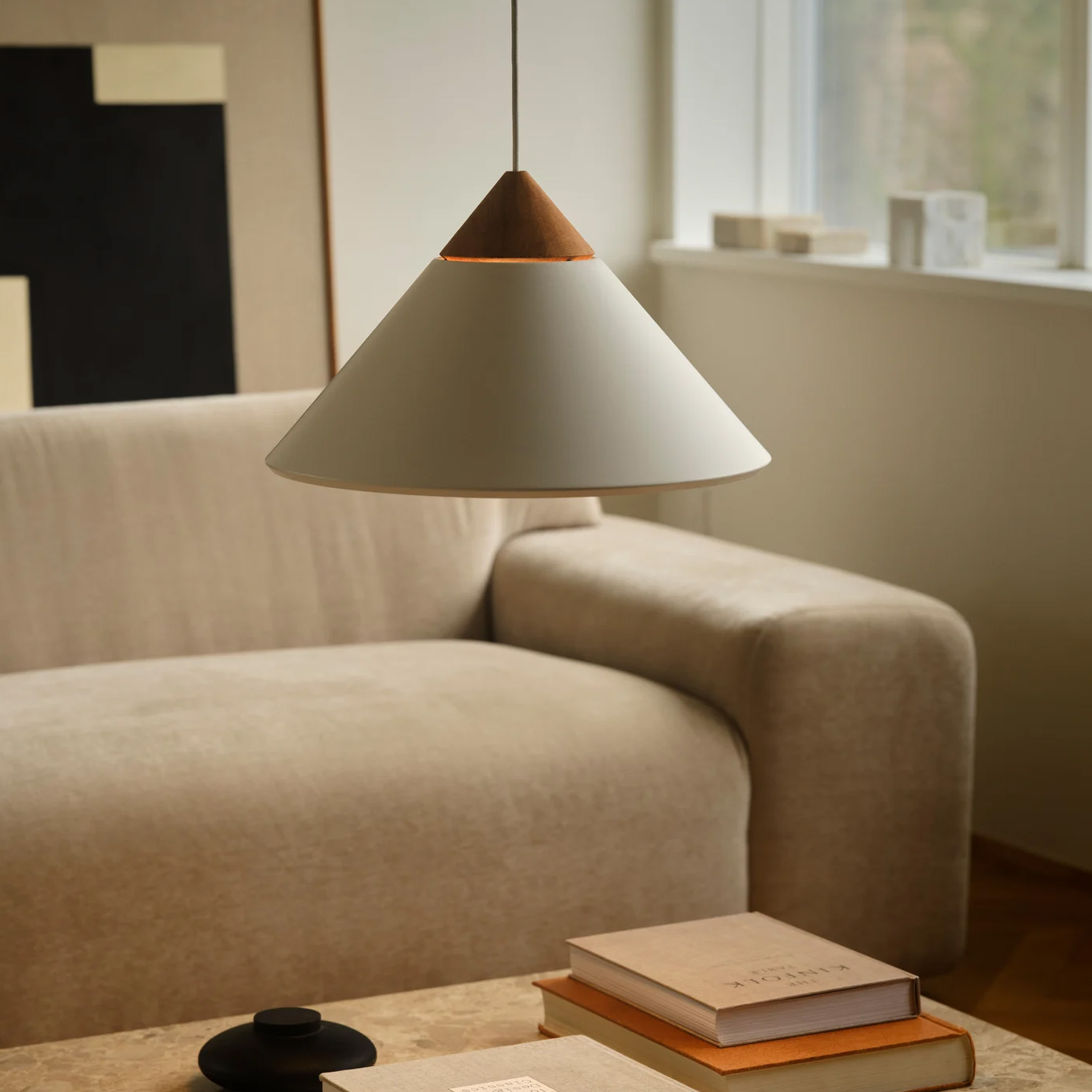 Design For The People Kinto Kattovalaisin Valkoinen Ø42