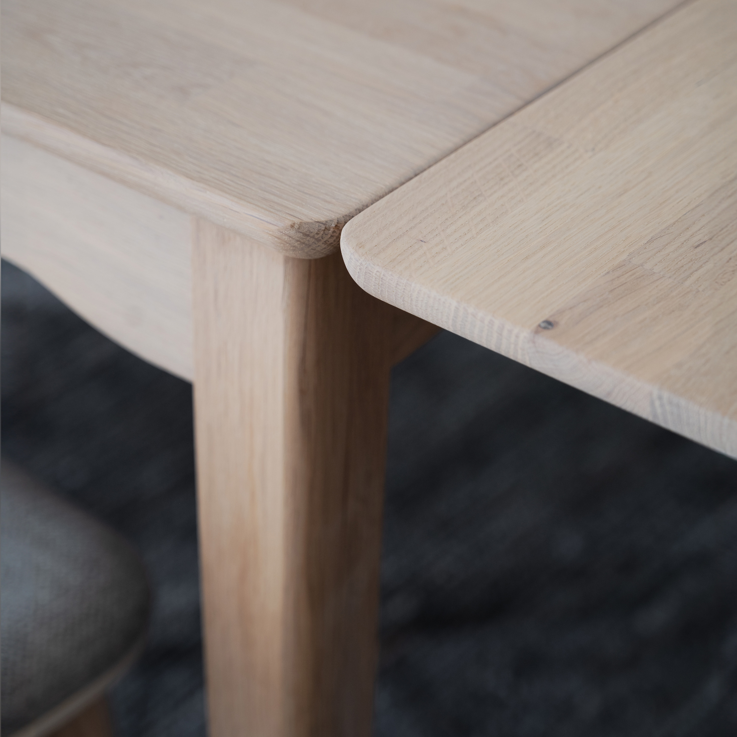 Rowico Home Markham Esstisch Weißpigmentiert 140cm