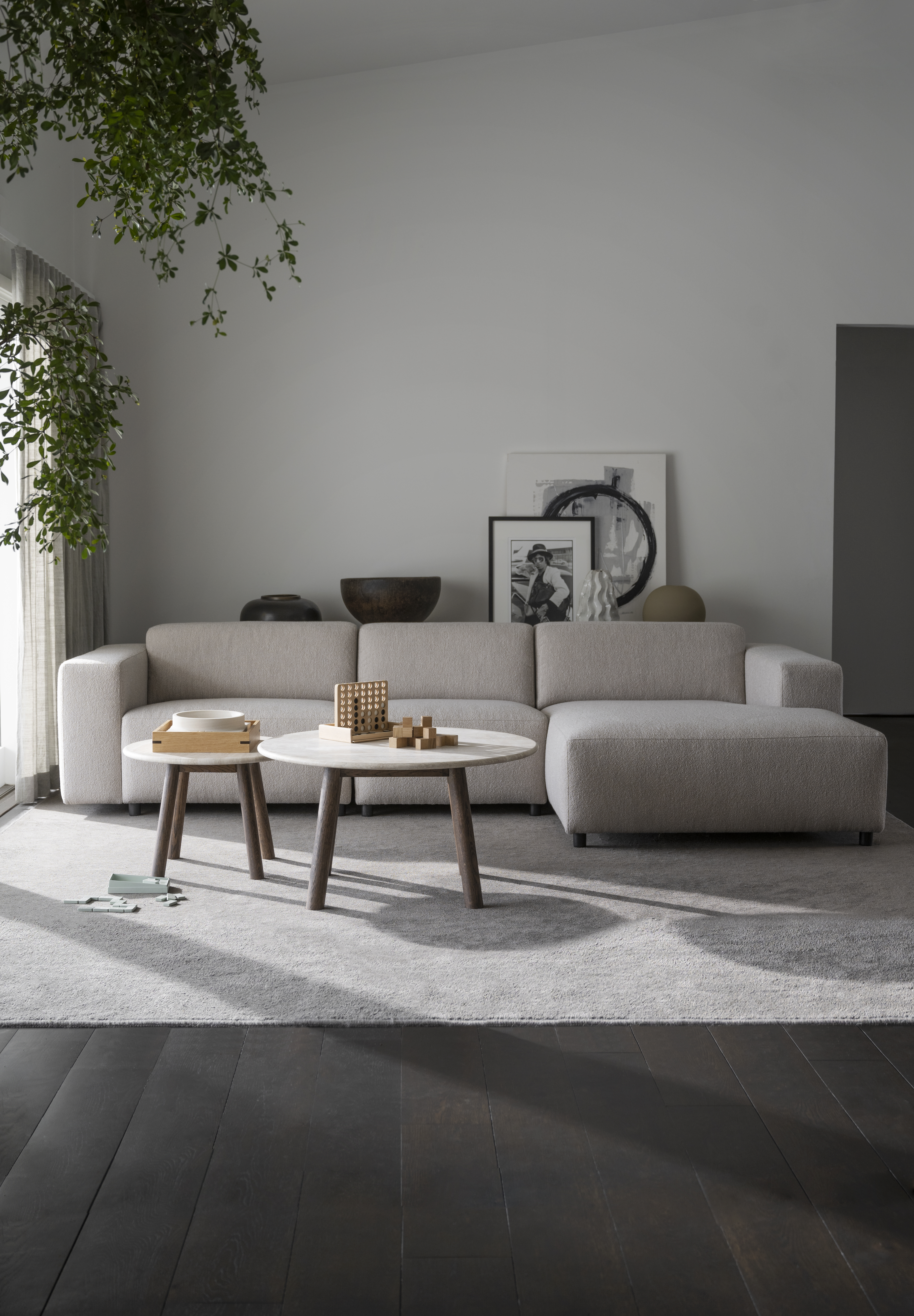 Rowico Home Willard 4-Sitzer Sofa Chaiselongue Rechts Hellbeige