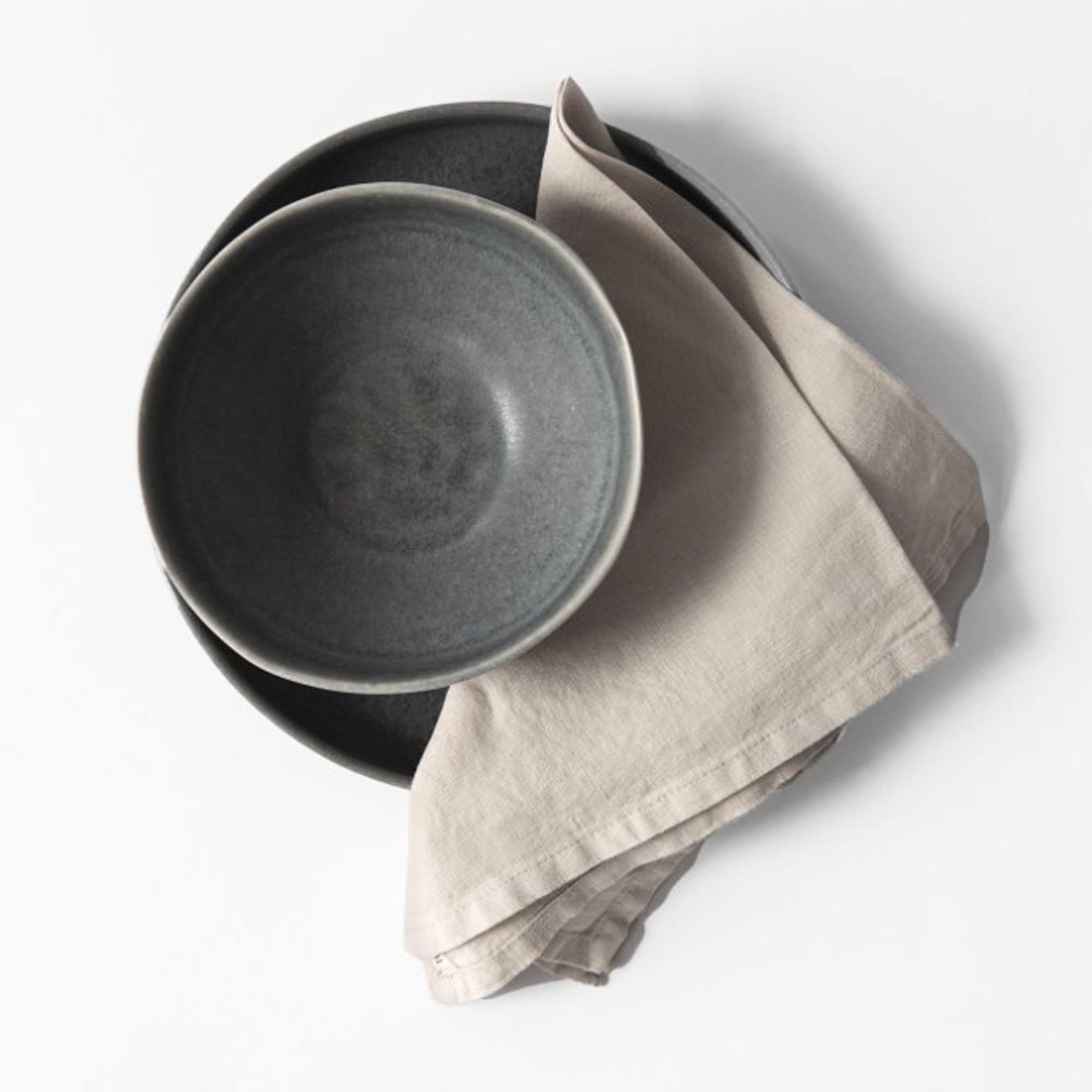 Tell me more Serviett Linned Warm Grey