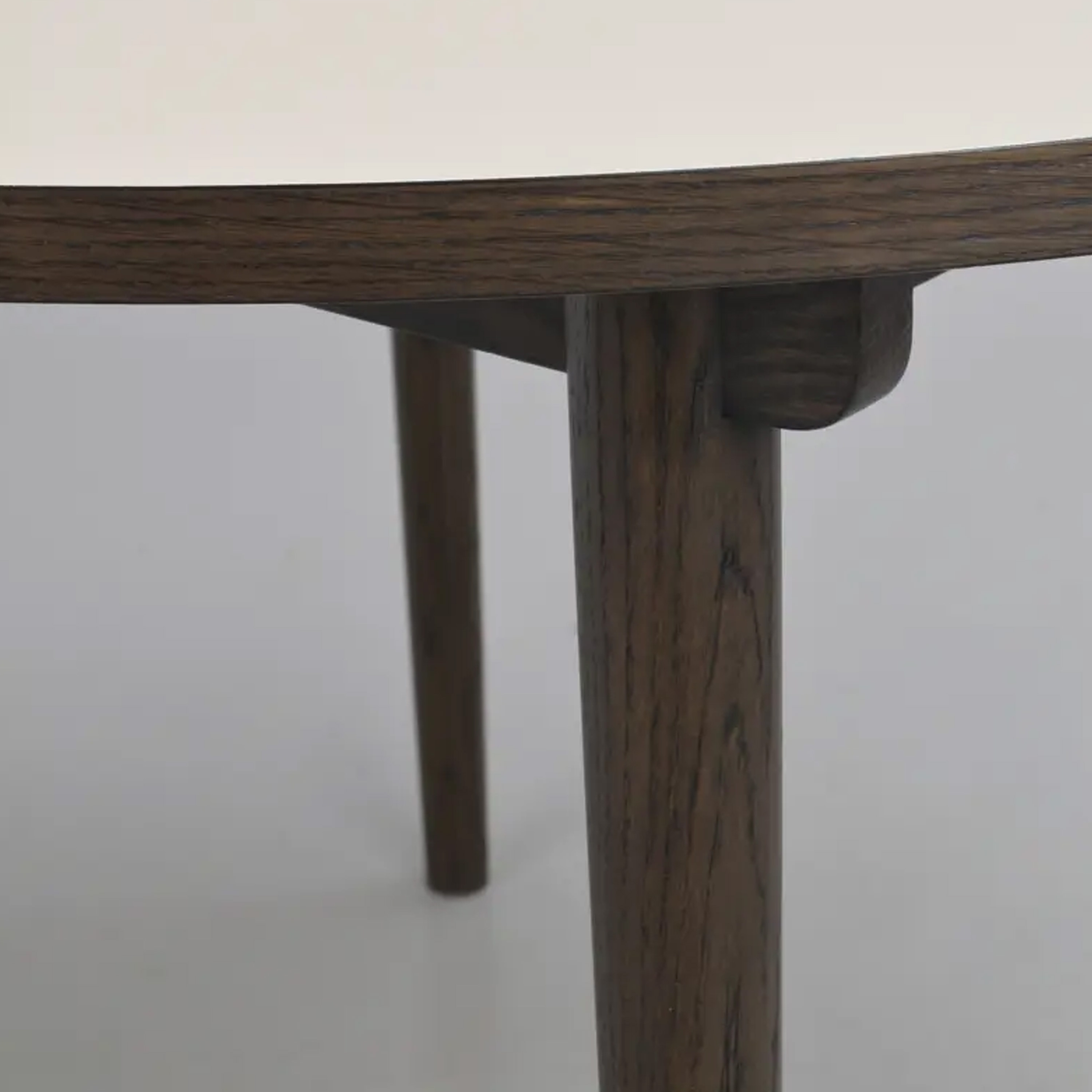 Rowico Home Fairmount Matbord Runt Beige/Brun Ek Ø120