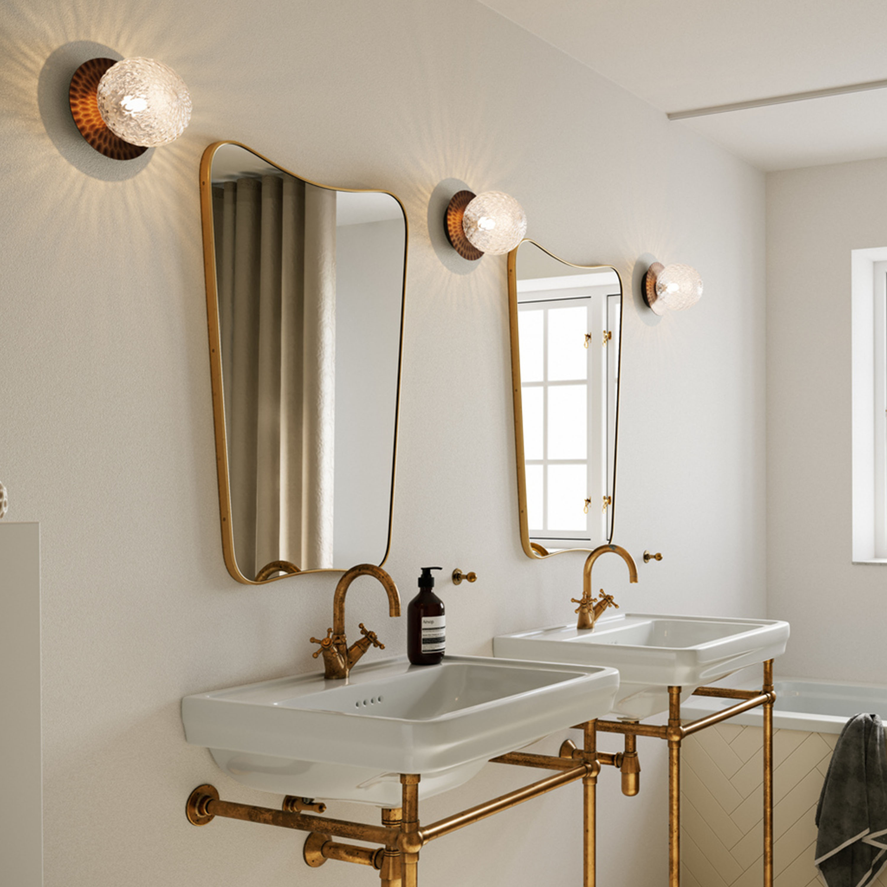 Nuura Liila 1 Vägg-/taklampa Dark Bronze/Optic Clear Medium