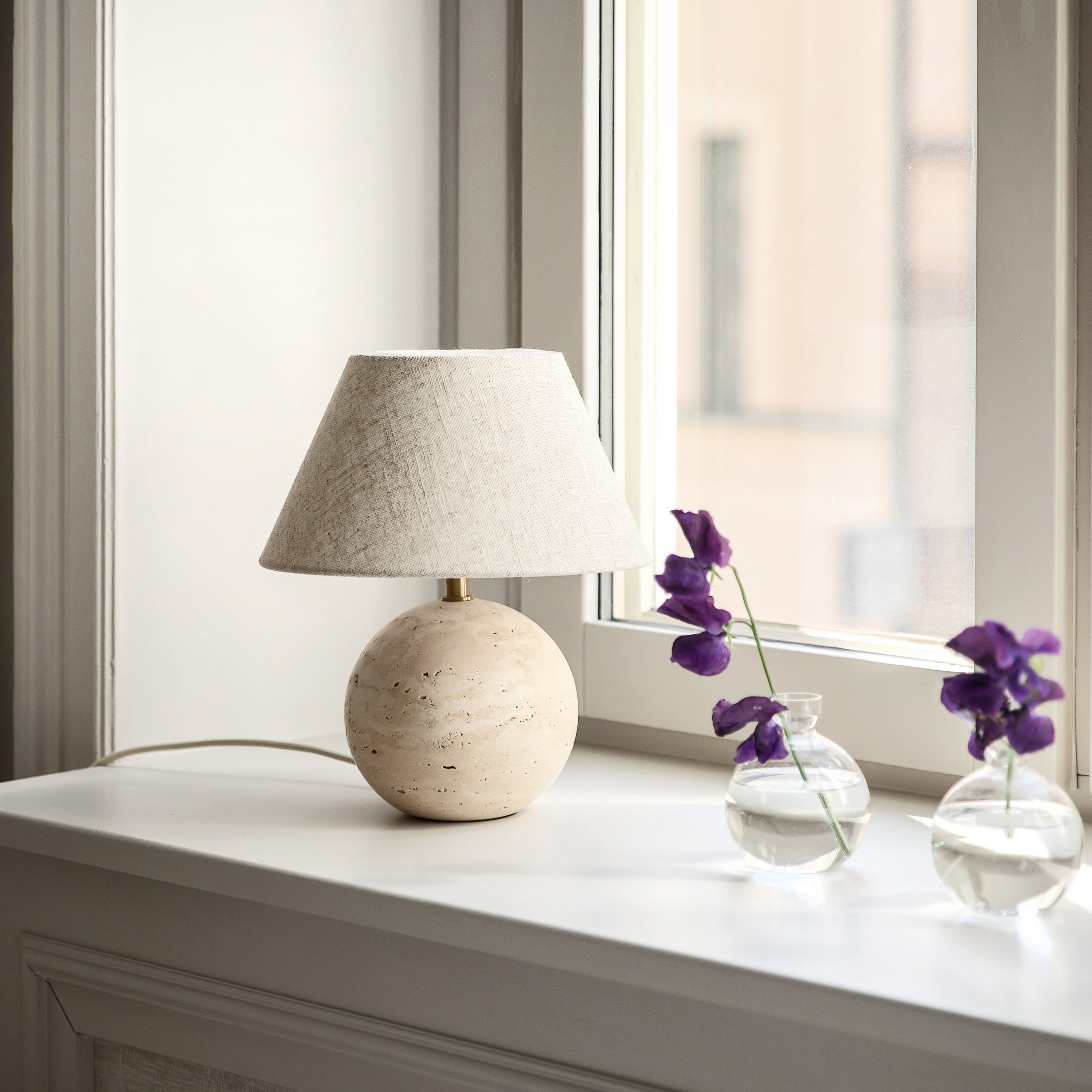 Globen Lighting Castello Bordslampa Travertin 24cm