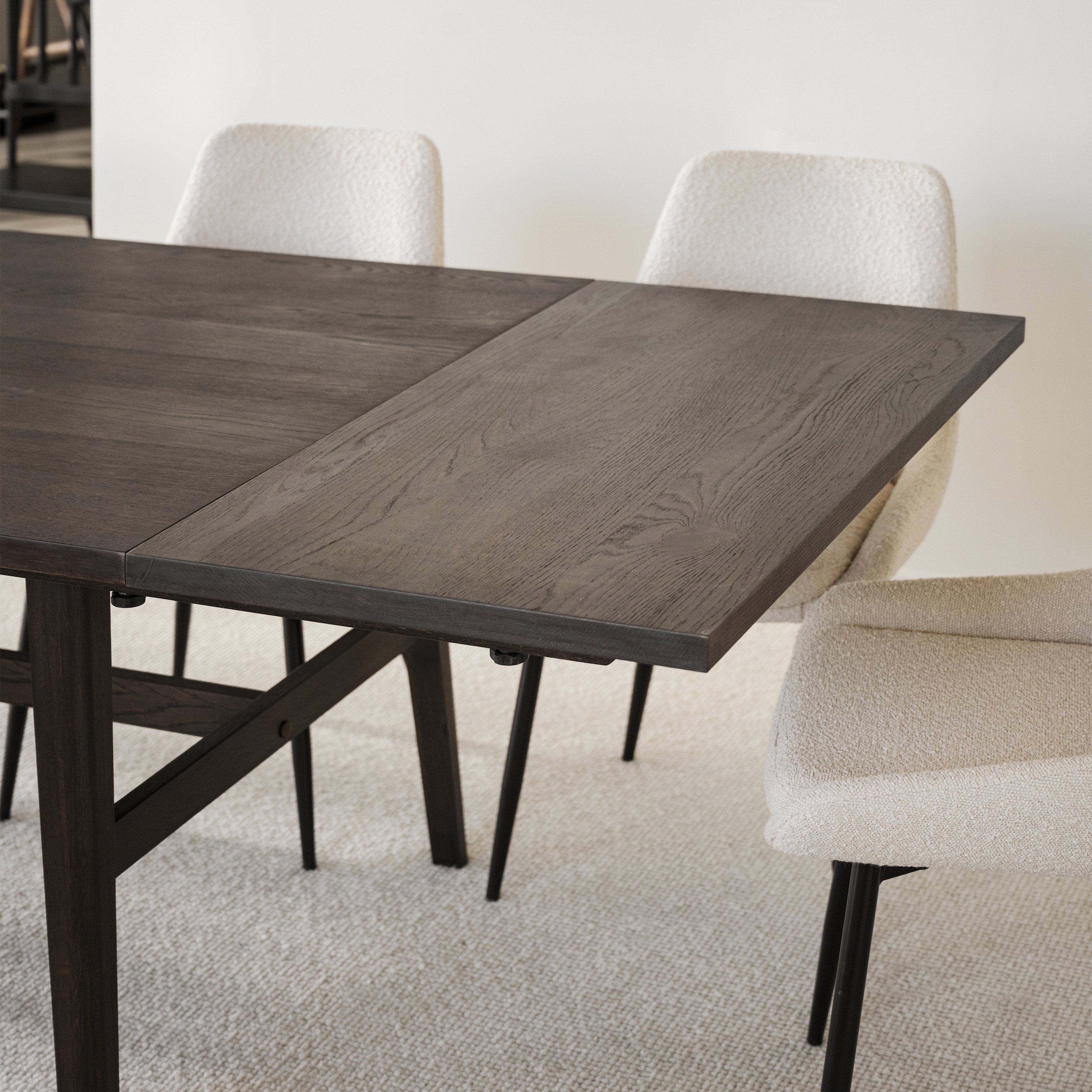 Rowico Home Plainfield Esstisch Braun 220cm