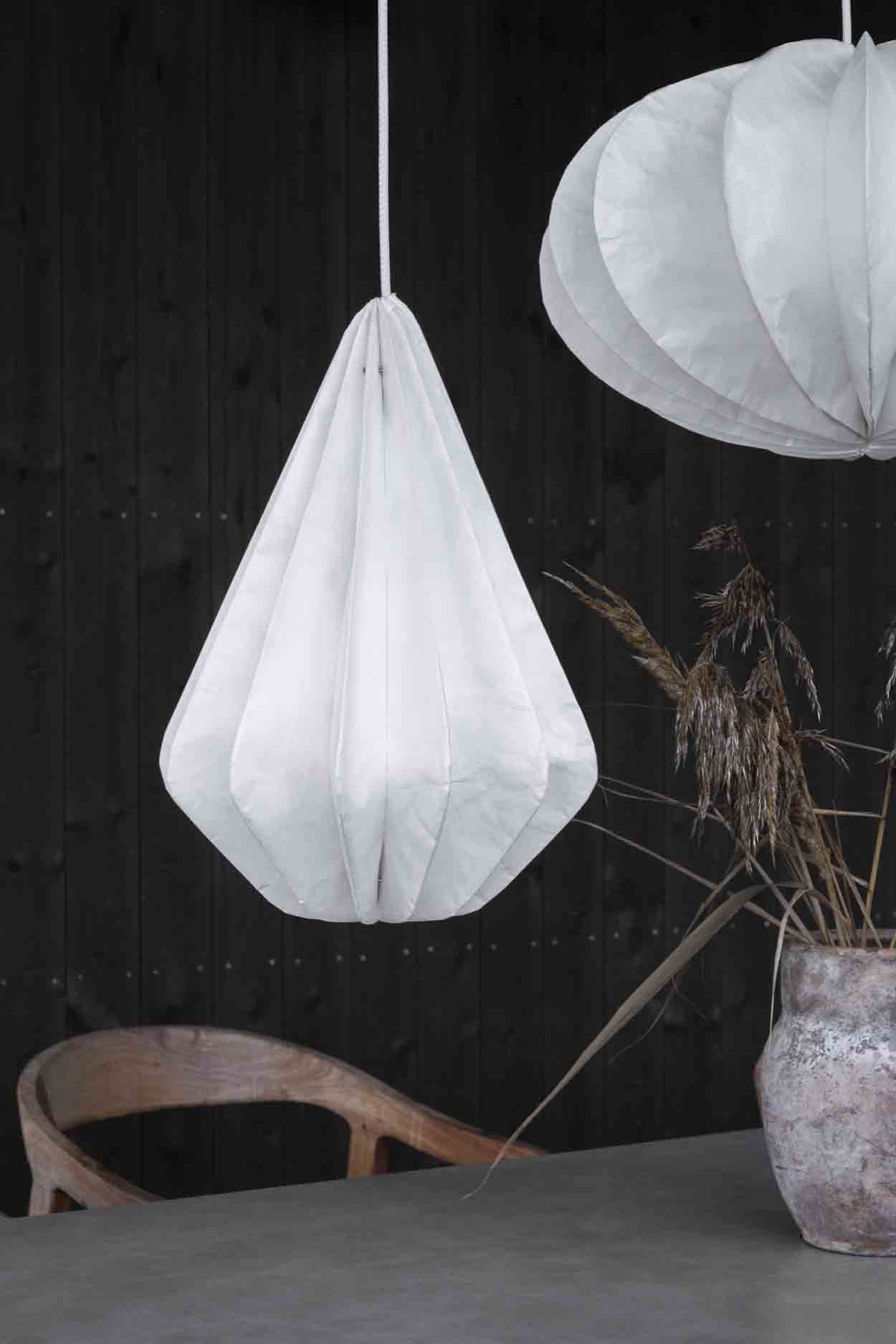 Watt &amp; Veke Pinecone Taklampa White