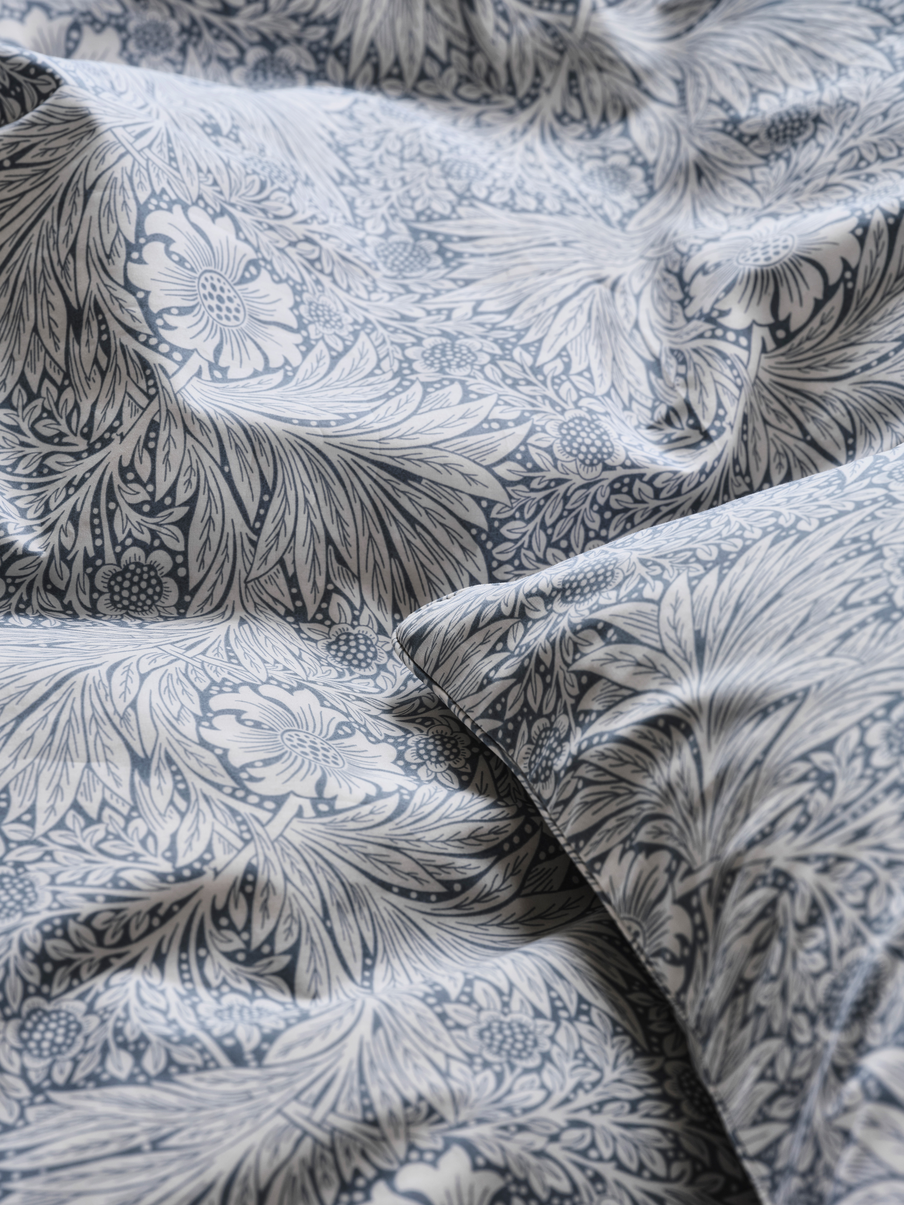 Mille Notti Marigold Pussilakana Blue/Ivory 220x220