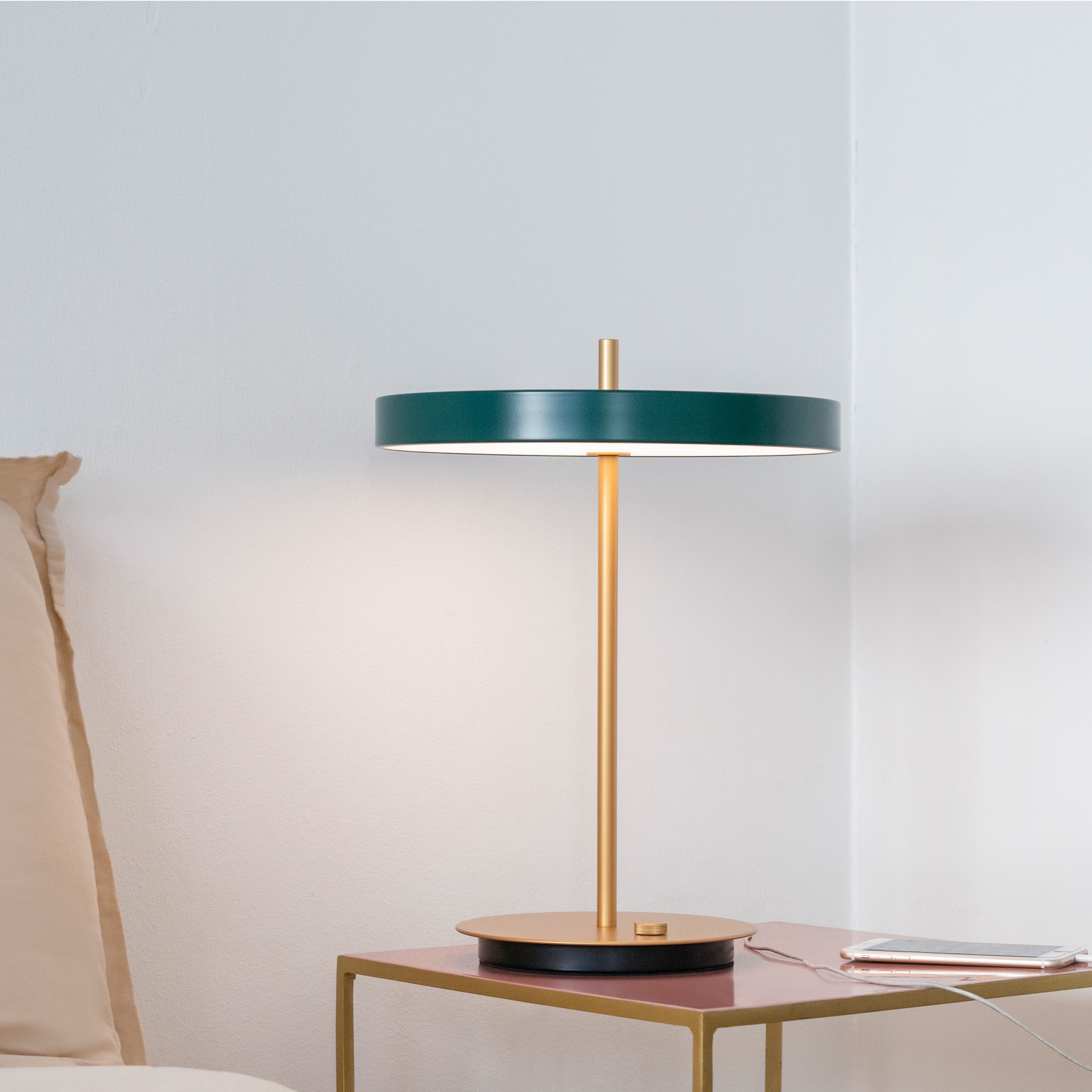 Umage Asteria Bordlampe Led Skogsgrønn