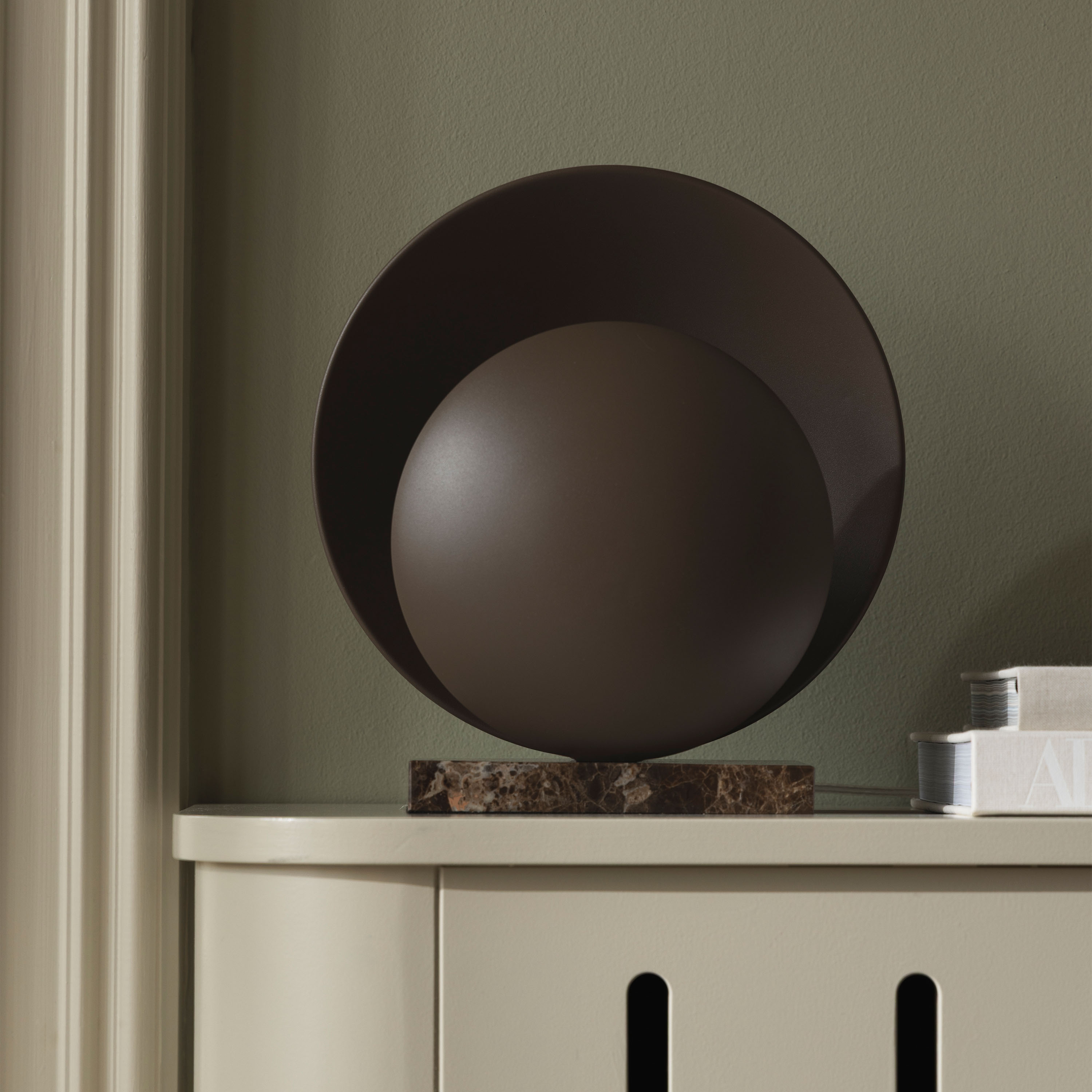 Globen Lighting Orbit Bordlampe Mocha/Brun Marmor 32cm