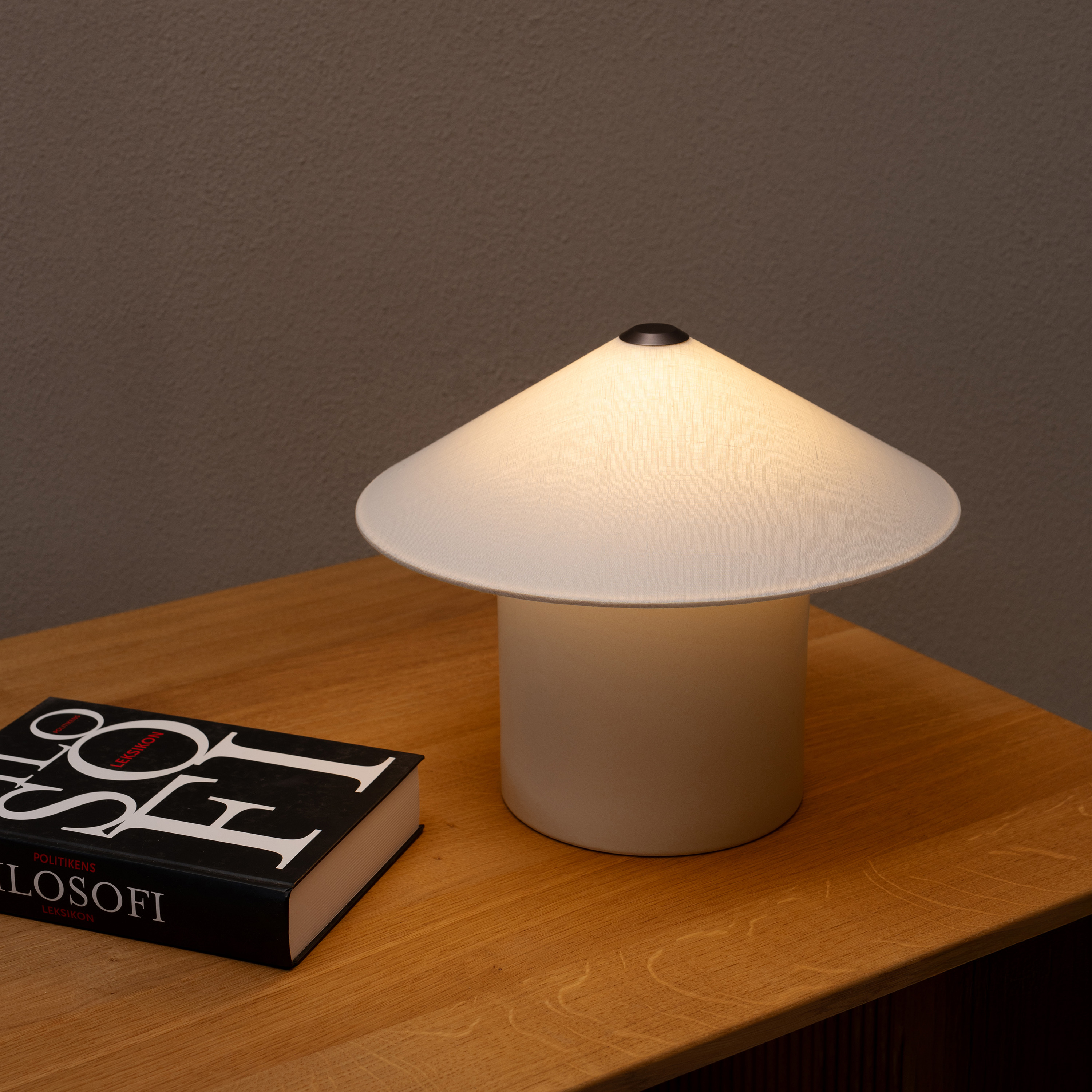LYFA Futé Tischleuchte 28cm
